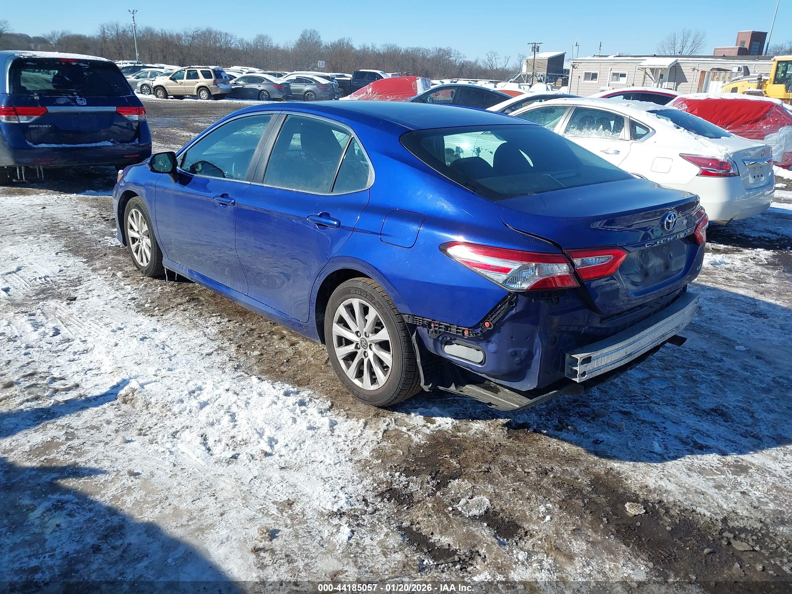 TOYOTA CAMRY image 3