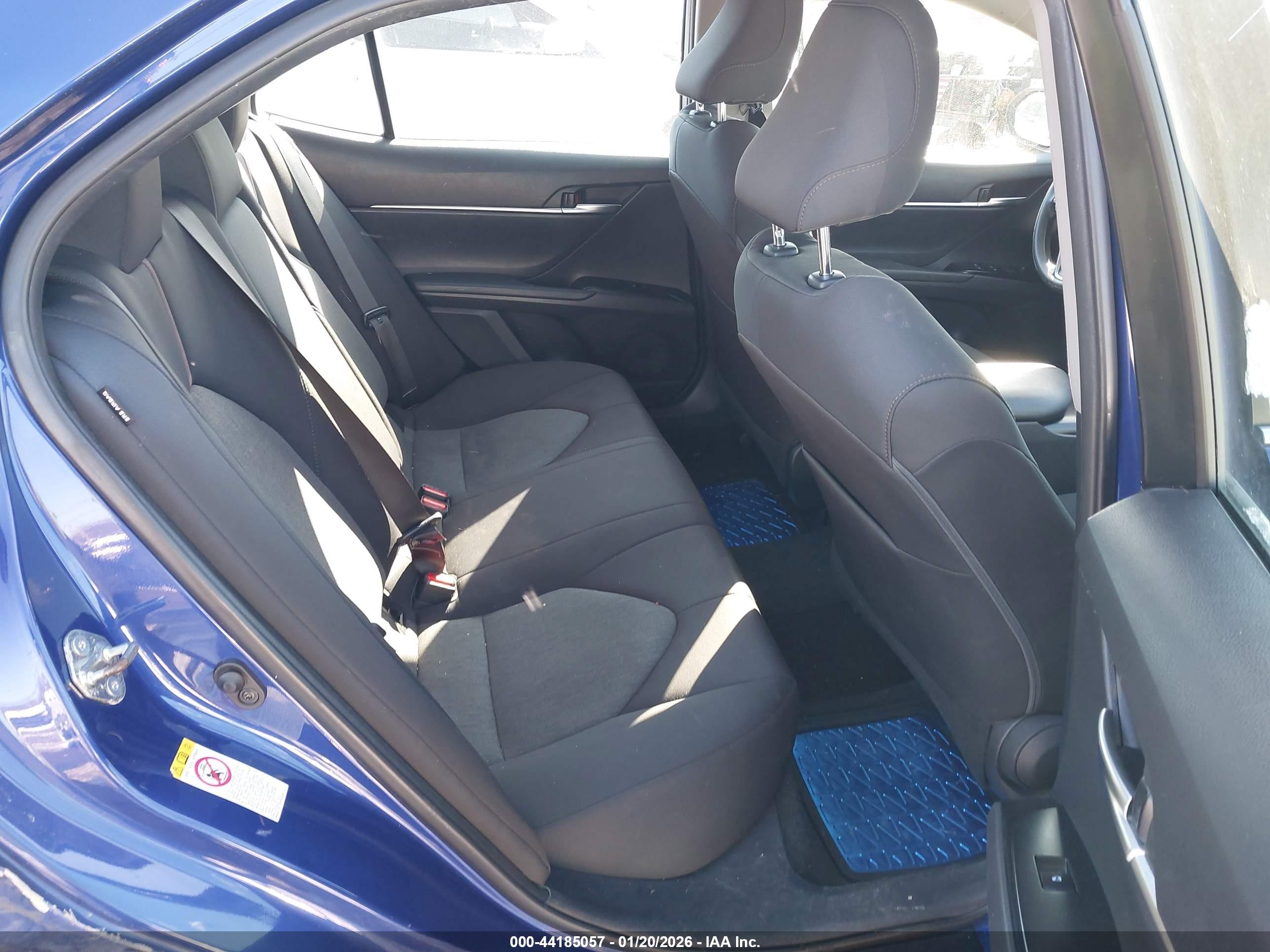 TOYOTA CAMRY image 8