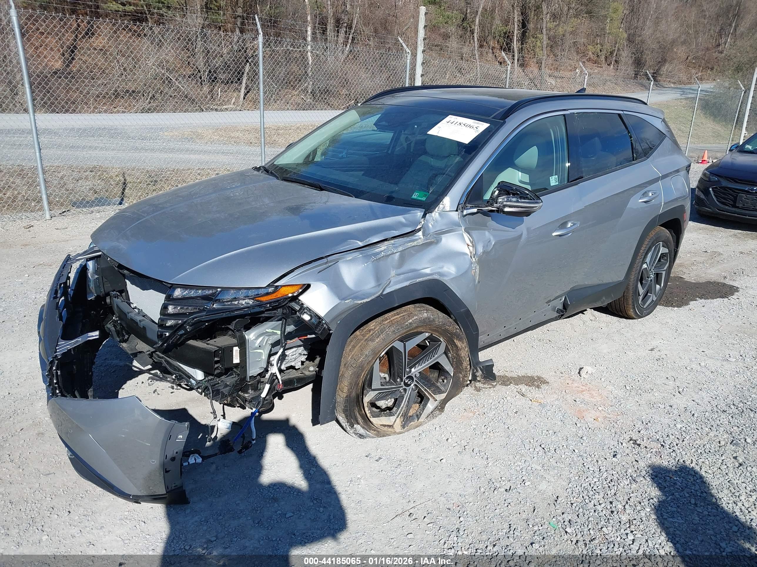 HYUNDAI TUCSON image 2