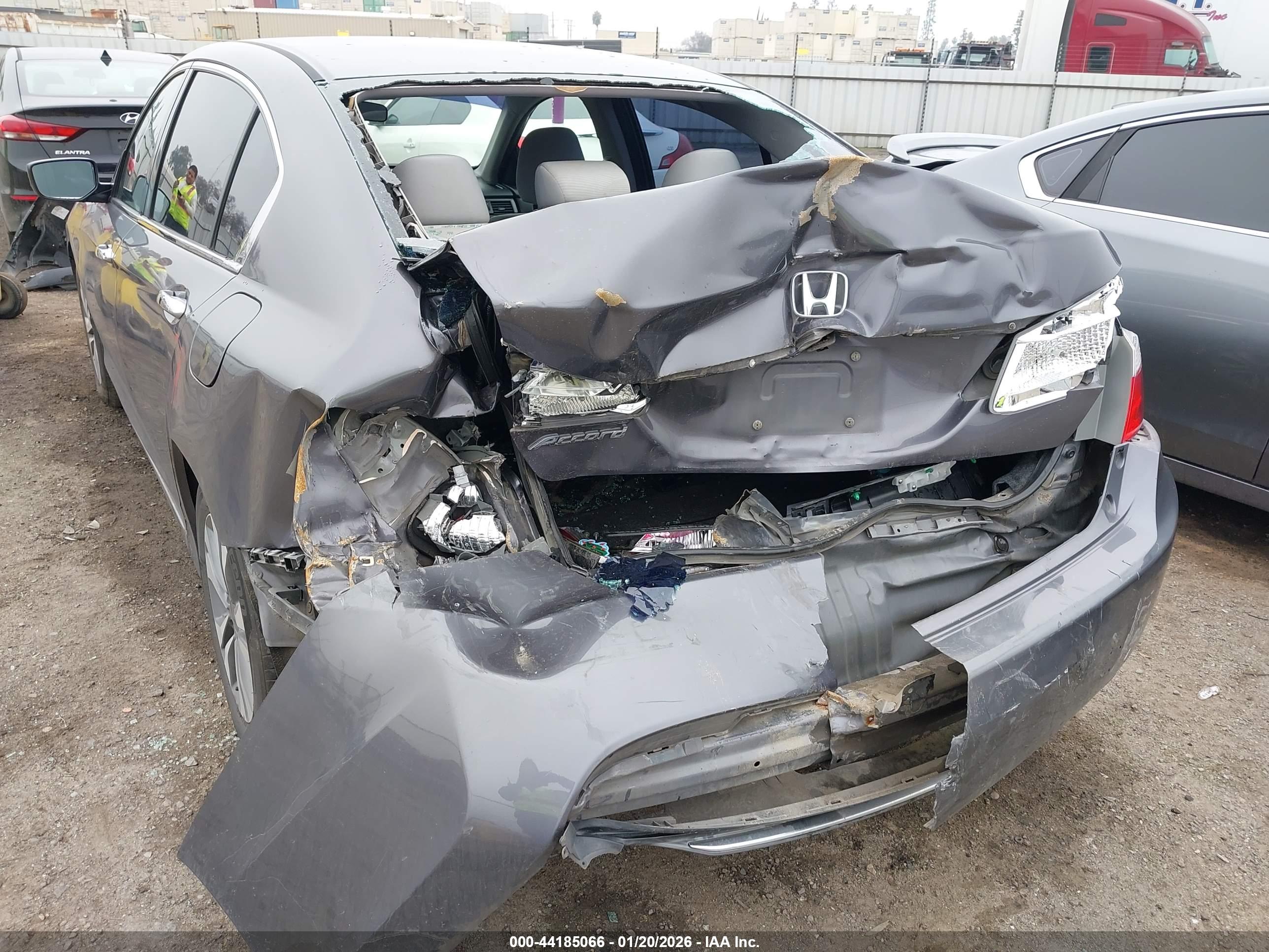 HONDA ACCORD image 6