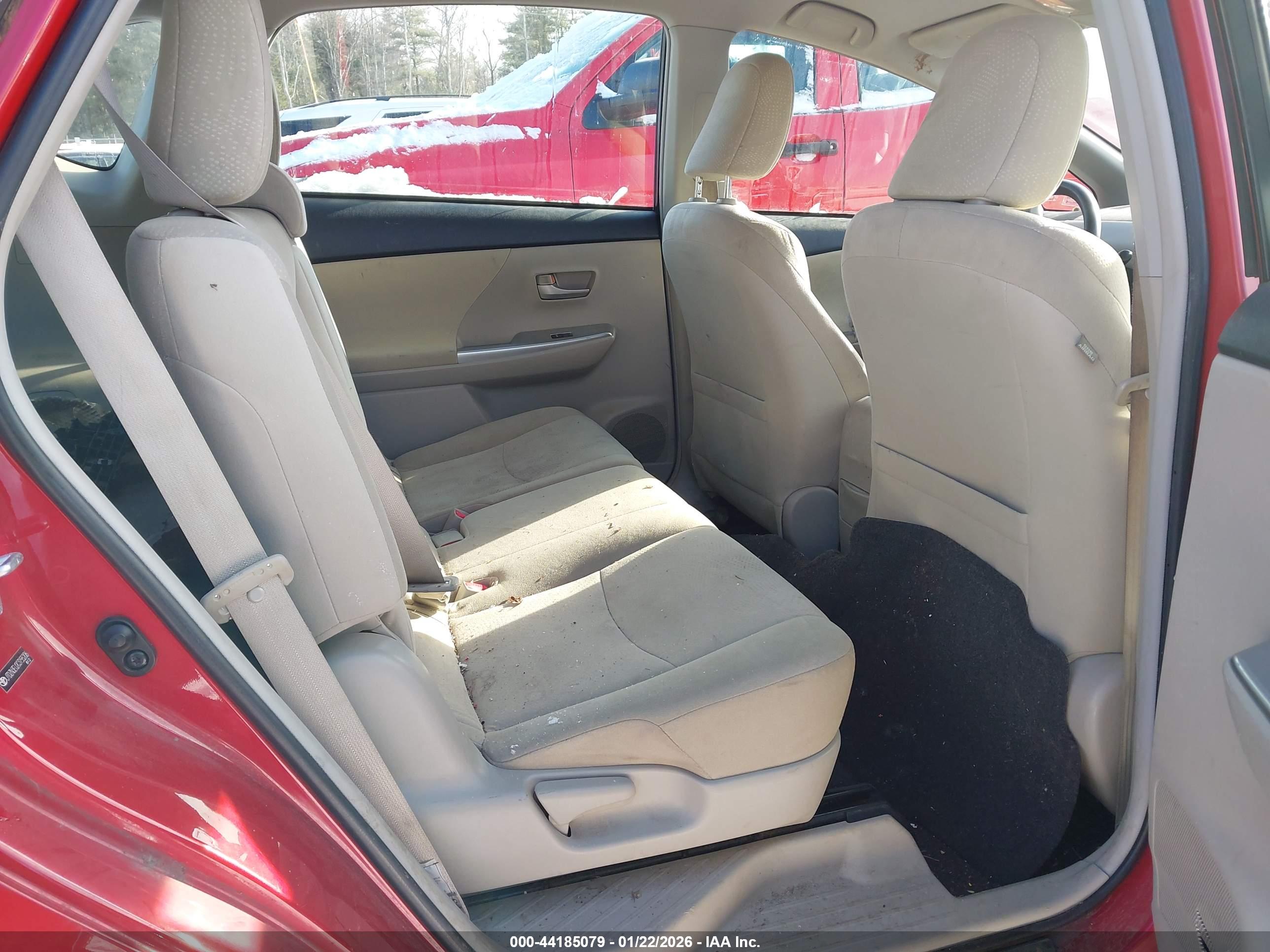 TOYOTA PRIUS image 8