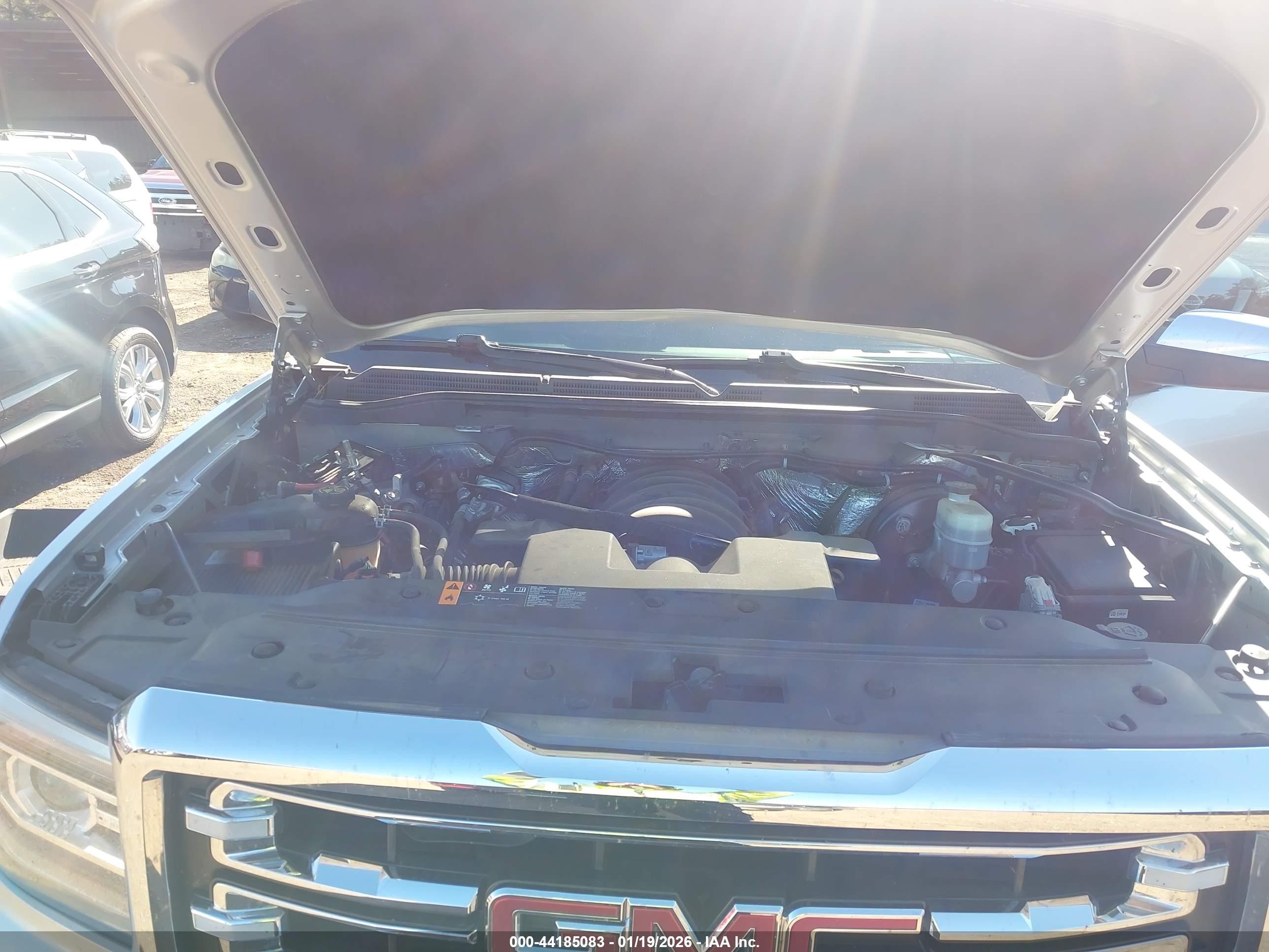 GMC SIERRA image 10