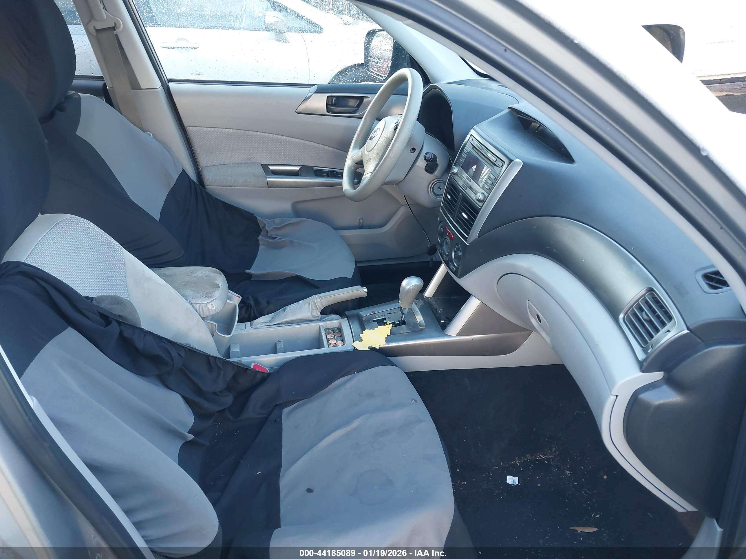 SUBARU FORESTER image 5