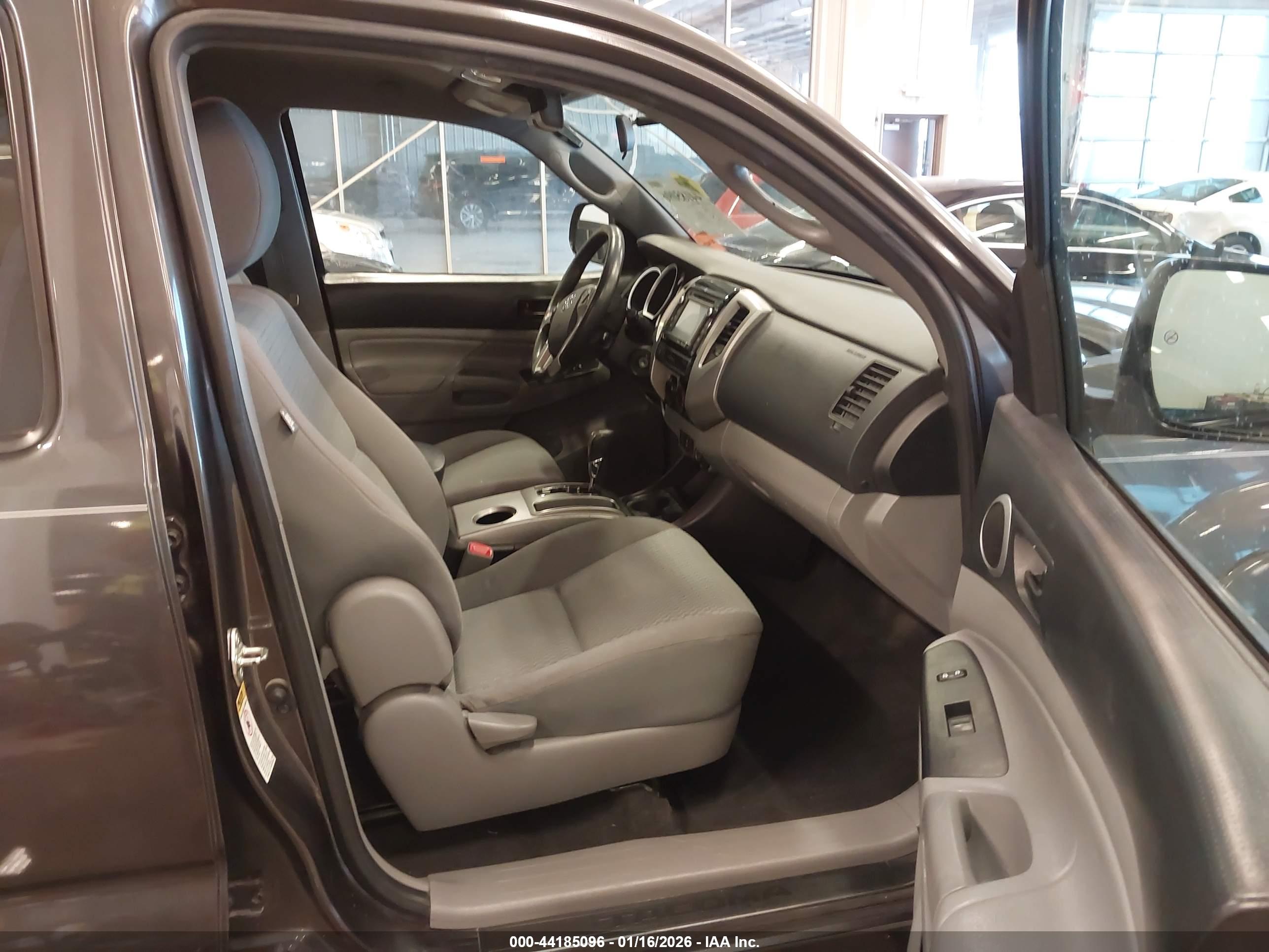 TOYOTA TACOMA image 5