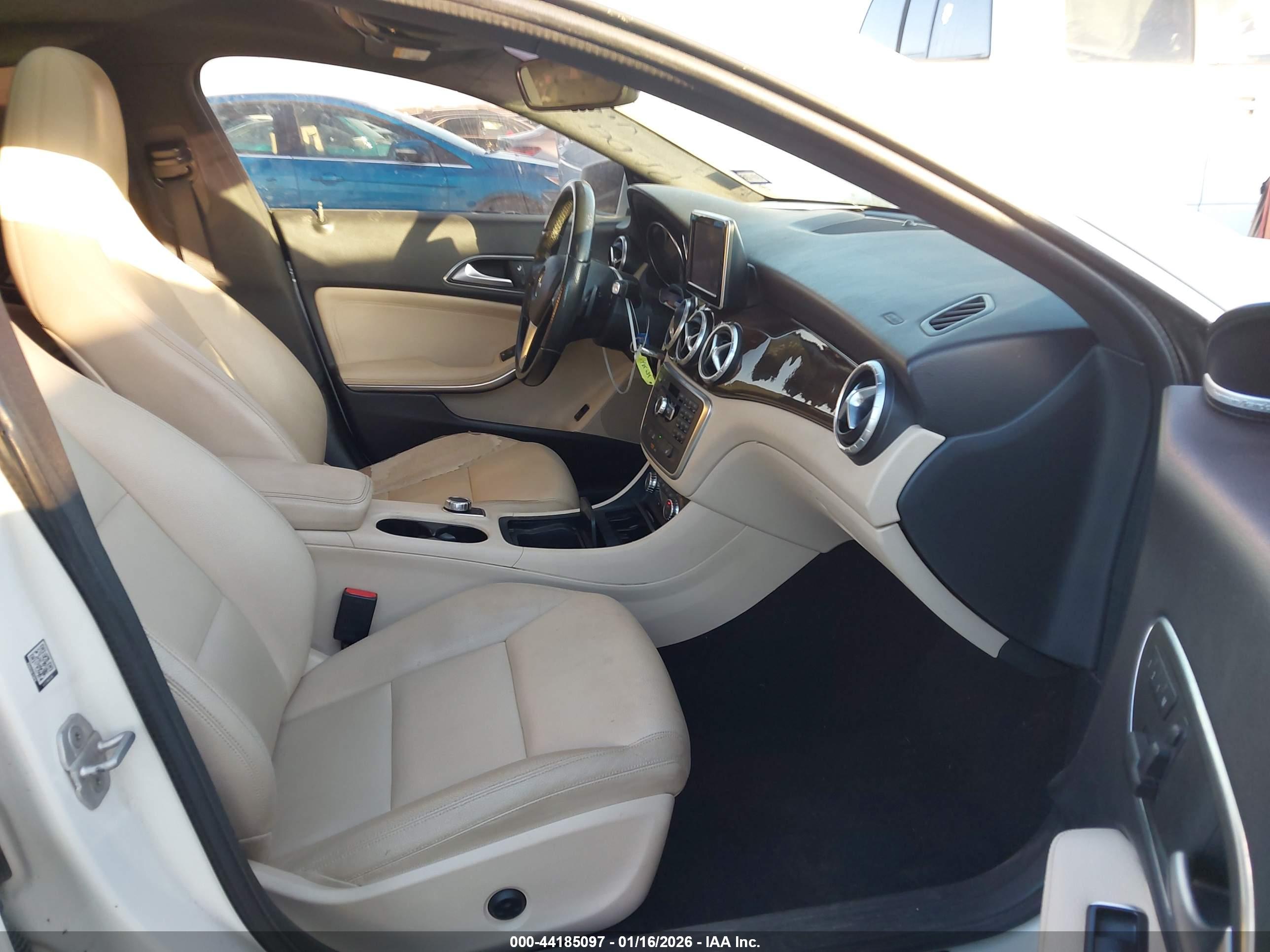 MERCEDES-BENZ CLA image 5