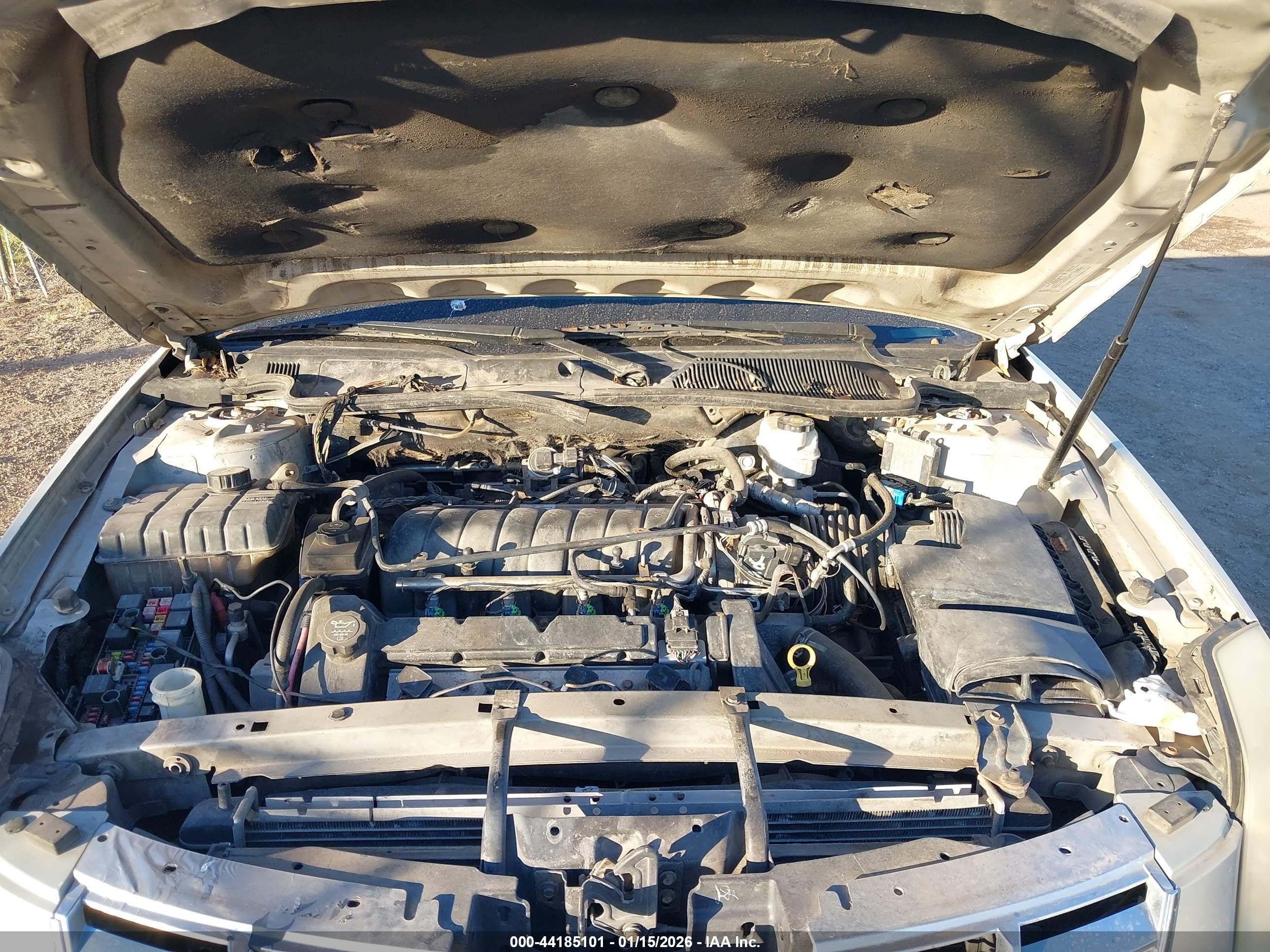 CADILLAC DTS image 10