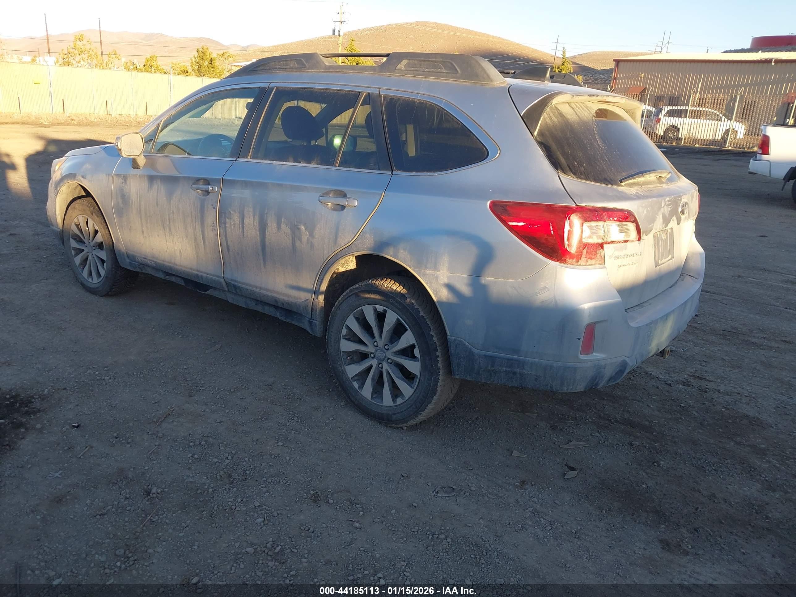 SUBARU OUTBACK image 3