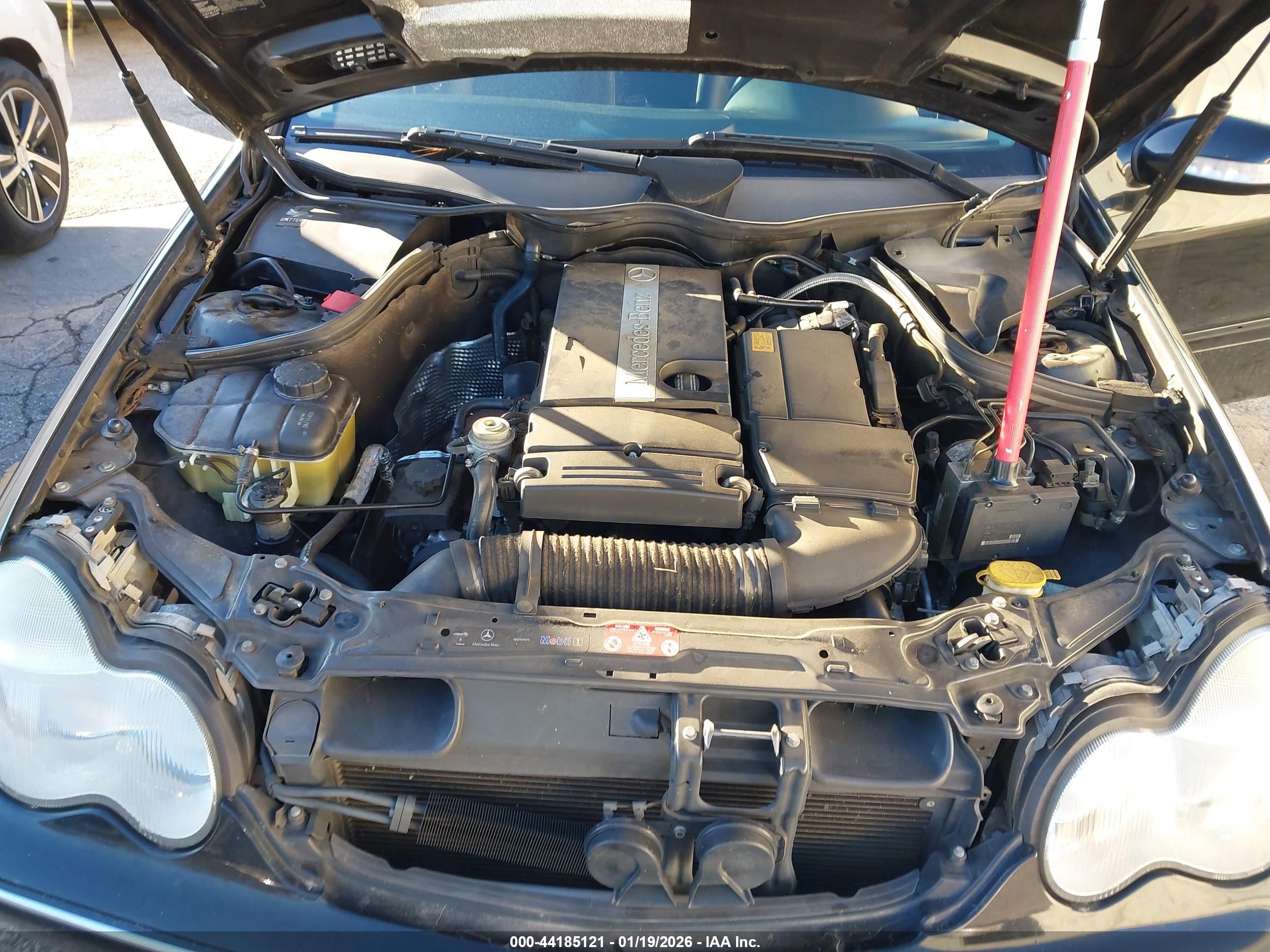 MERCEDES-BENZ C image 10