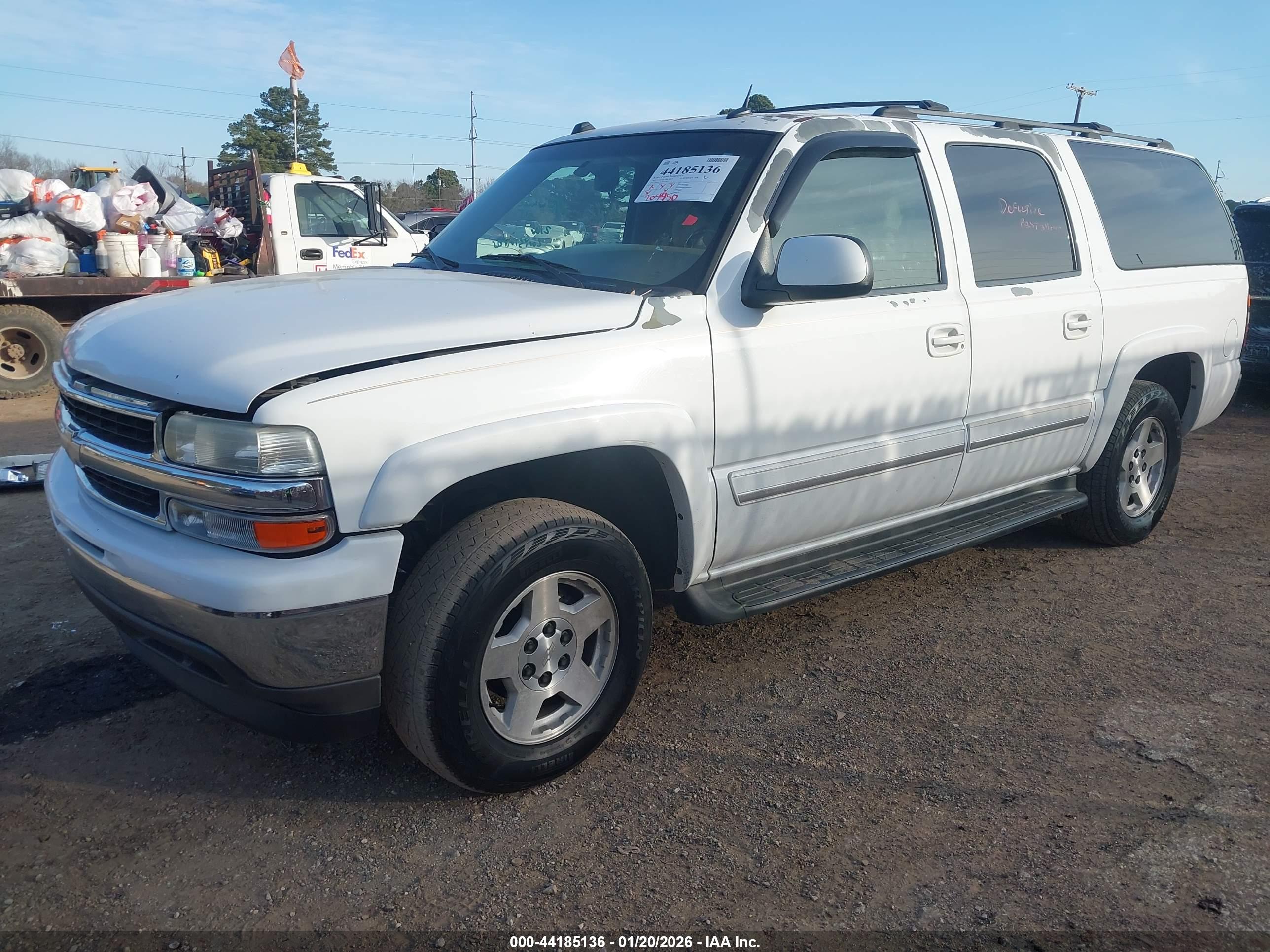 CHEVROLET SUBURBAN image 2