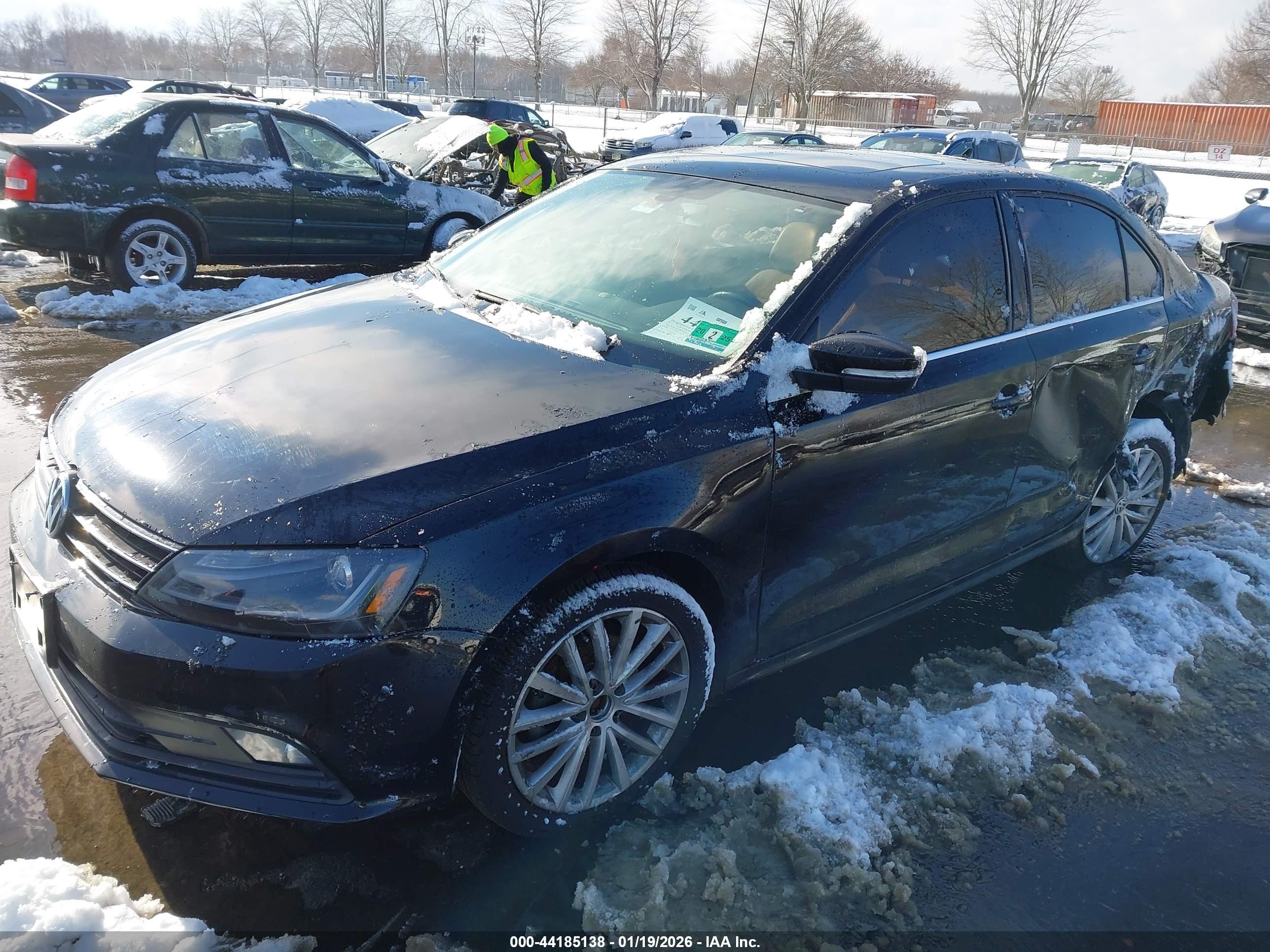 VOLKSWAGEN JETTA image 2
