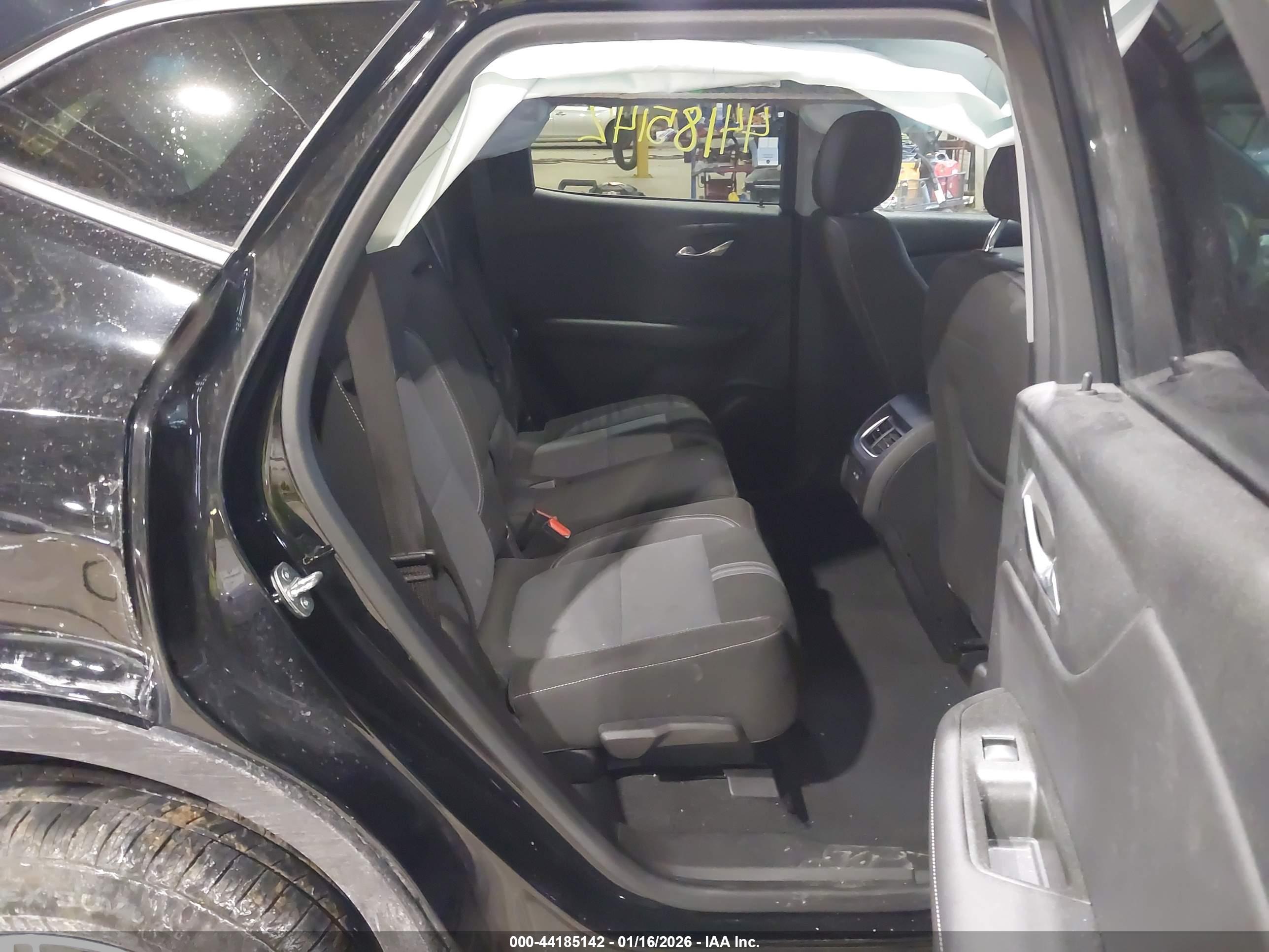CHEVROLET BLAZER image 8