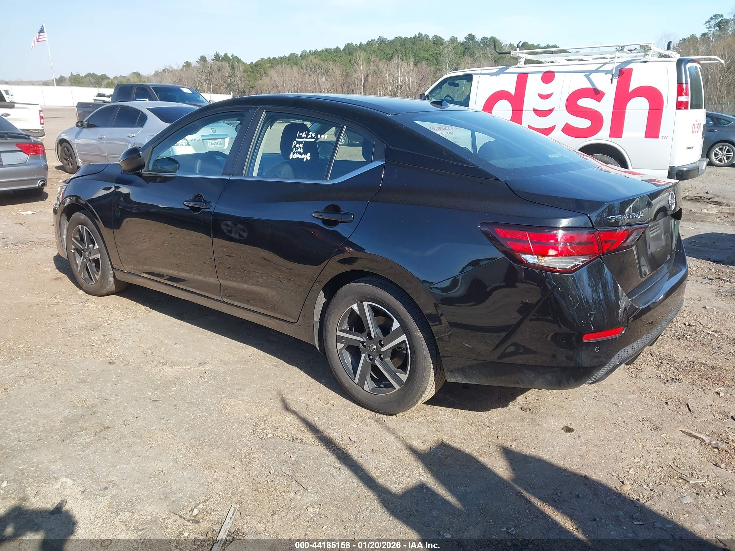 NISSAN SENTRA image 3