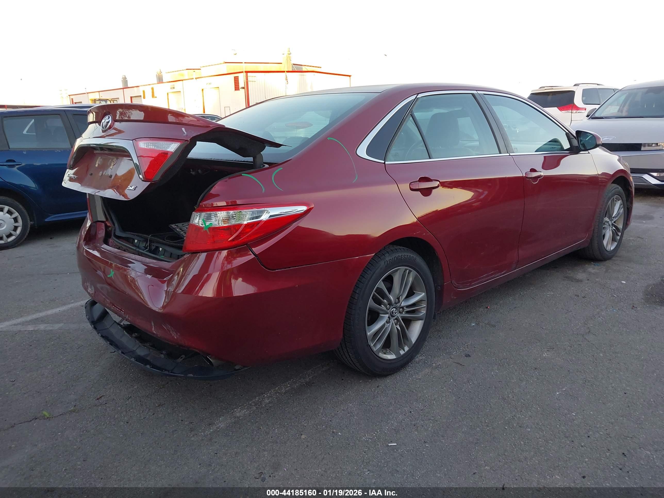 TOYOTA CAMRY image 4
