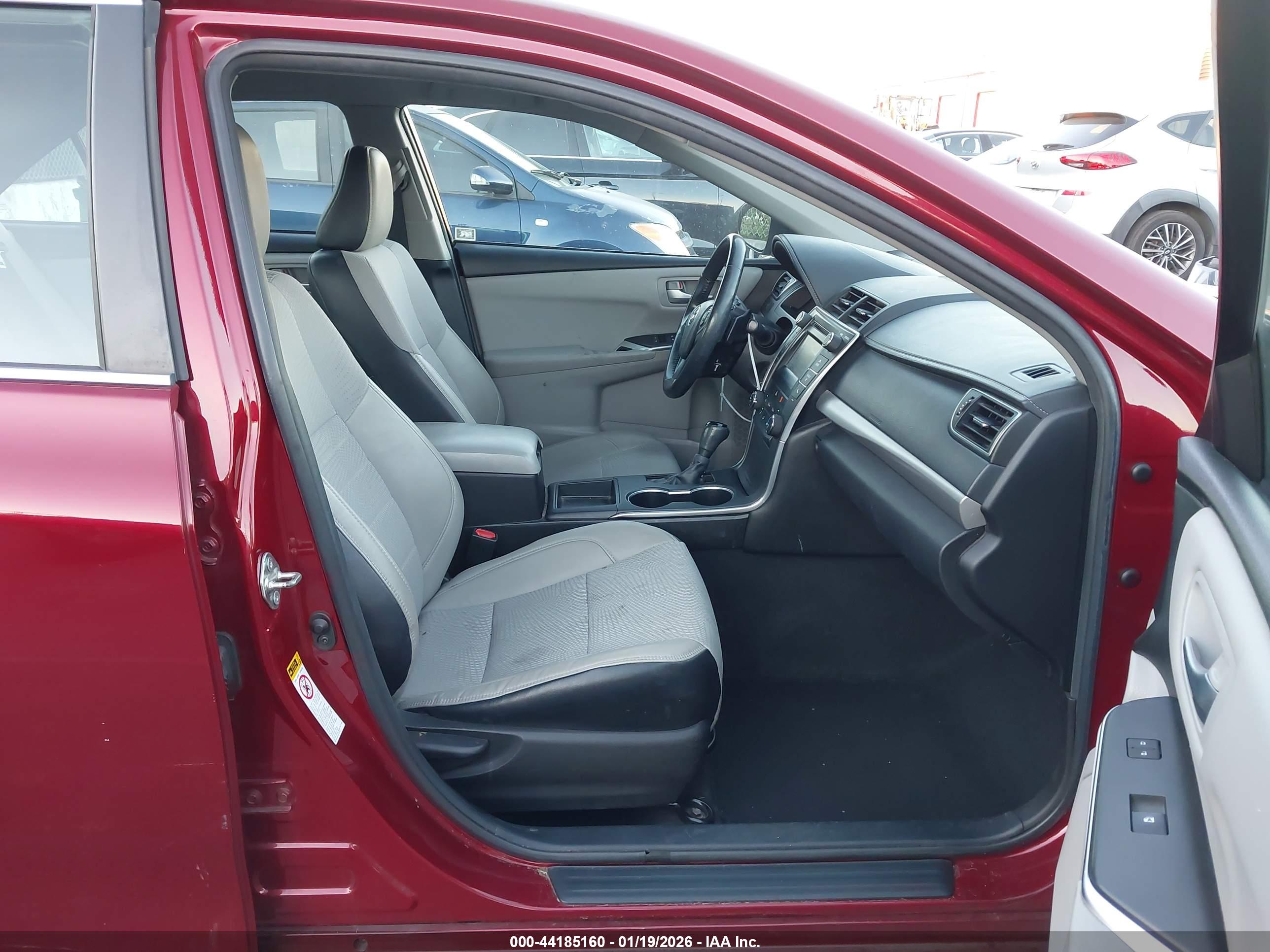 TOYOTA CAMRY image 5