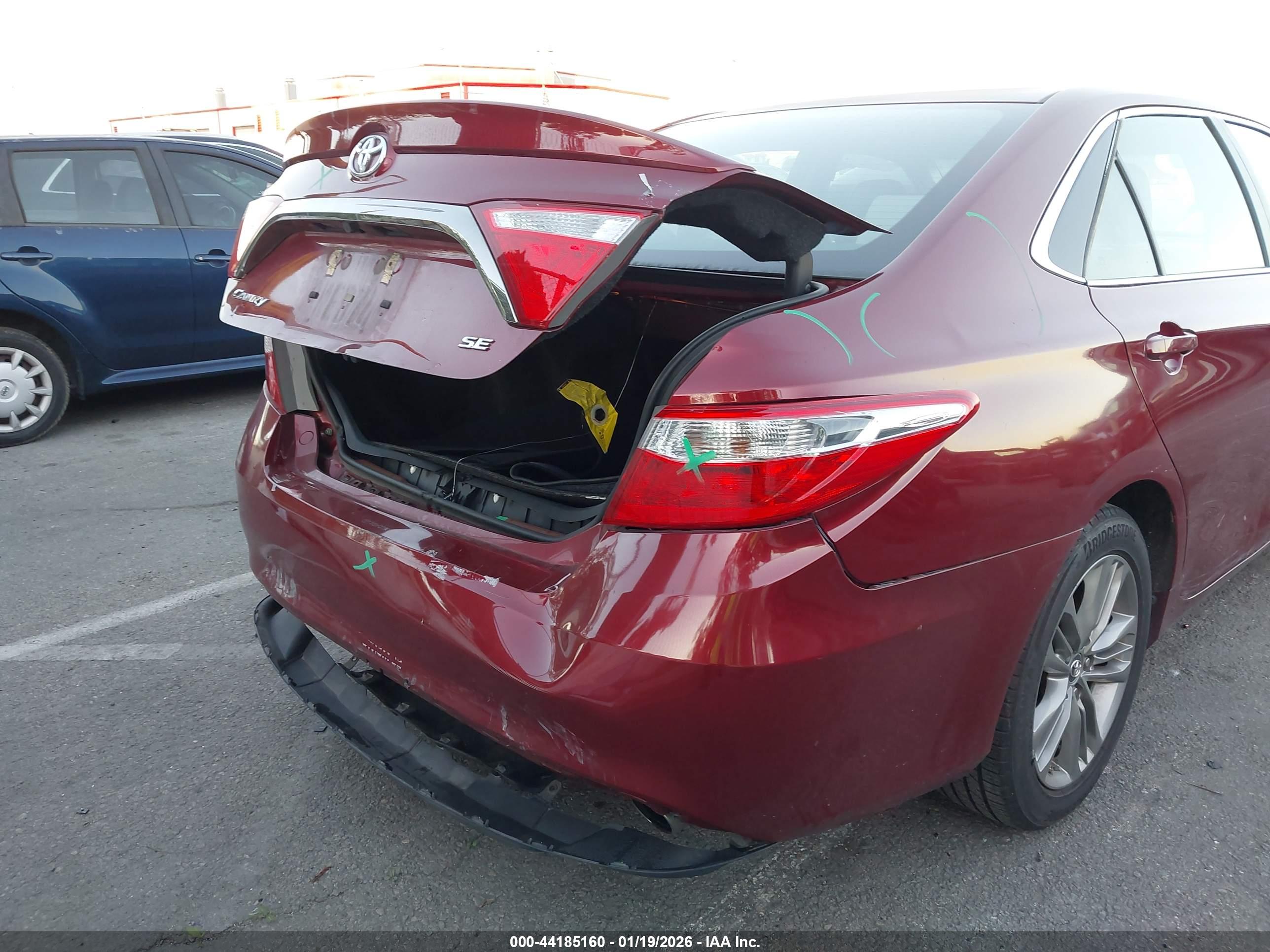 TOYOTA CAMRY image 6