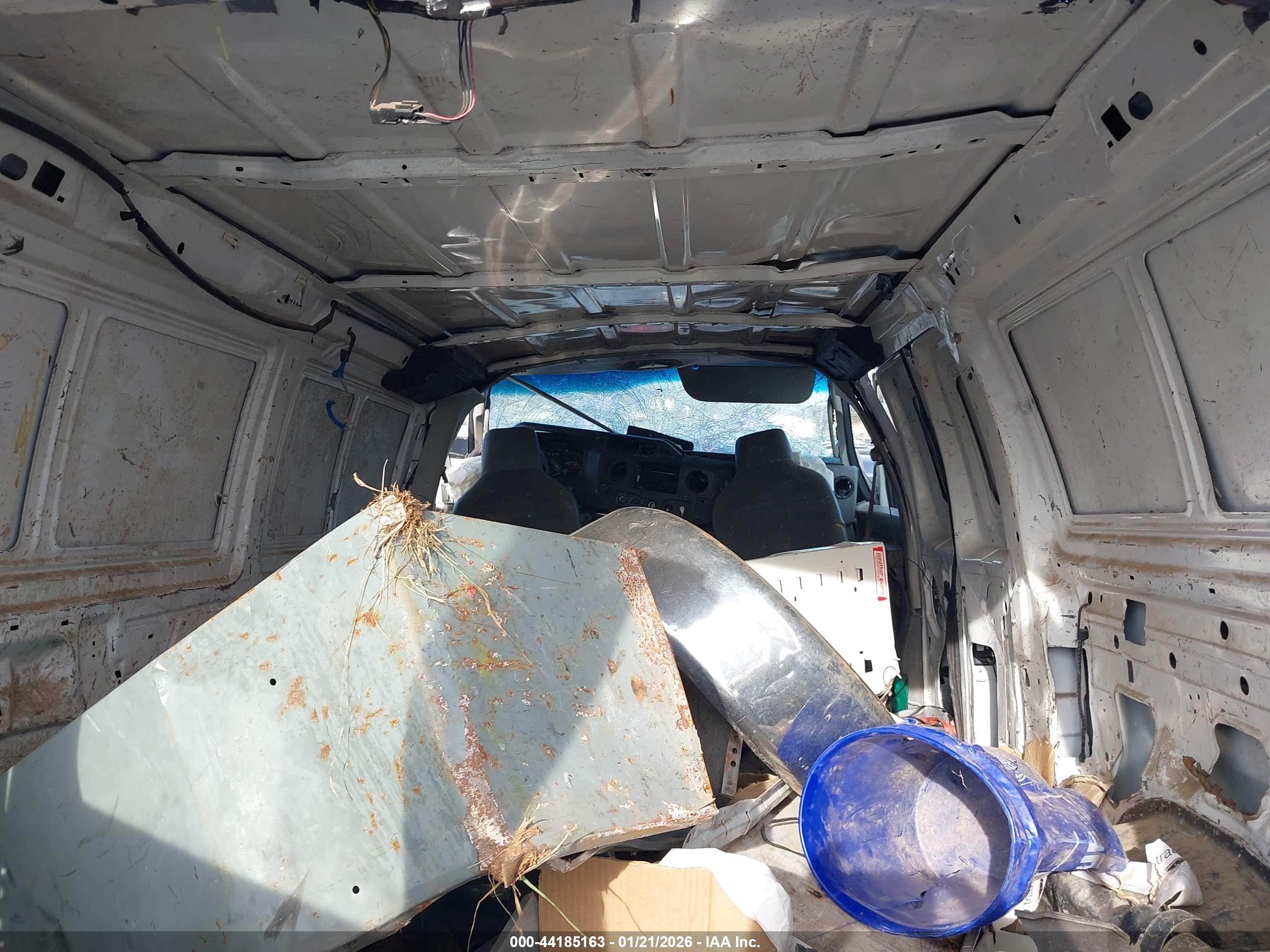 FORD E-250 image 8