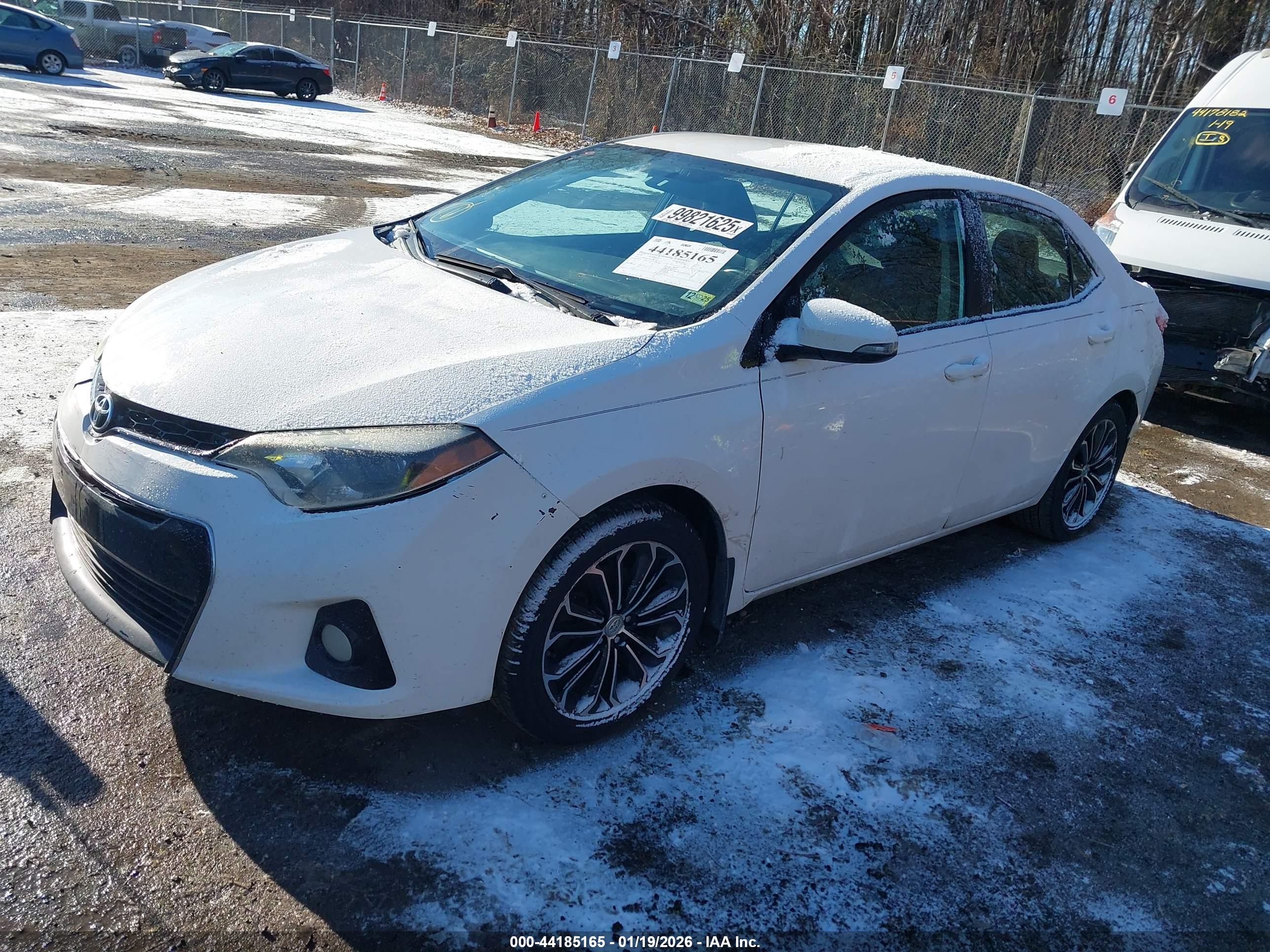 TOYOTA COROLLA image 2