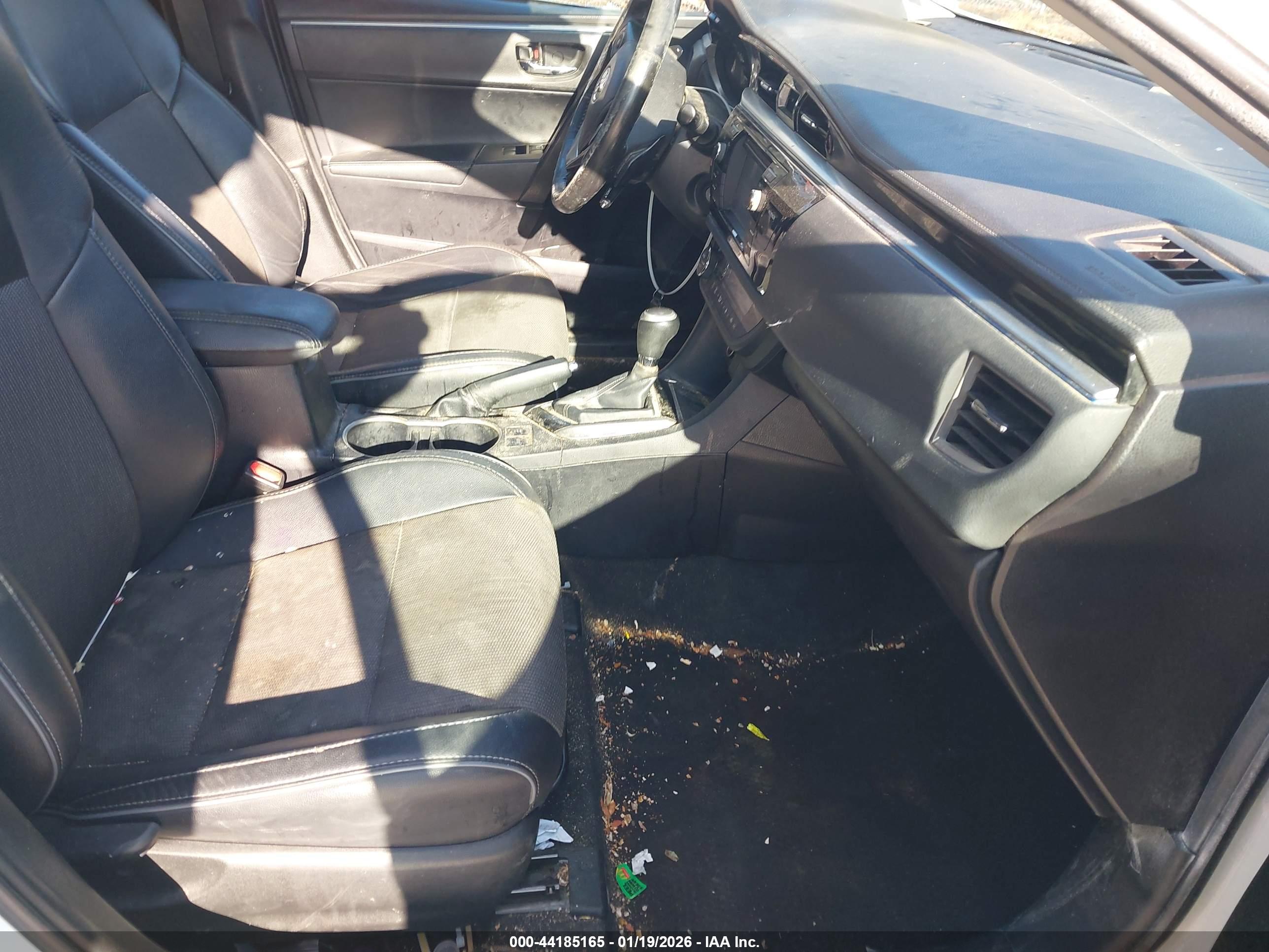 TOYOTA COROLLA image 5