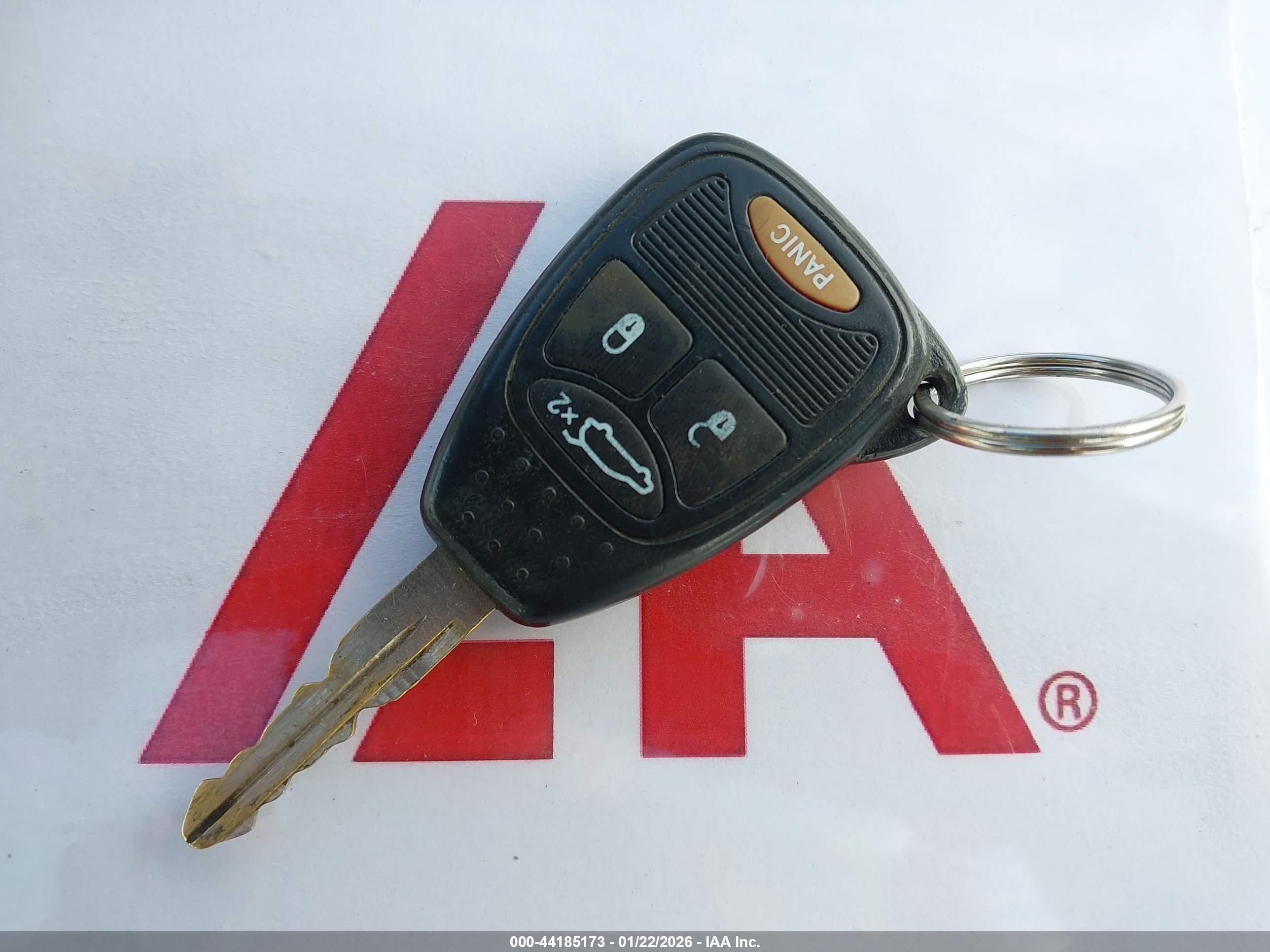 JEEP LIBERTY image 11