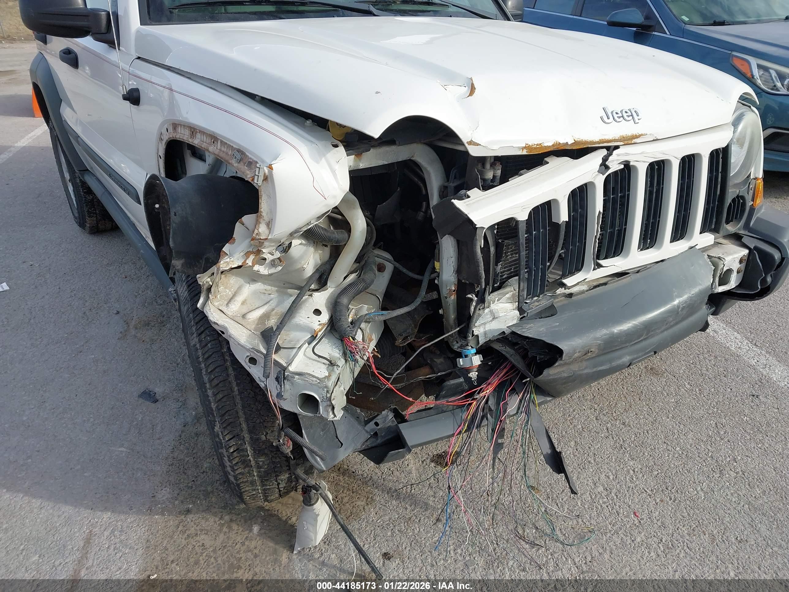 JEEP LIBERTY image 6