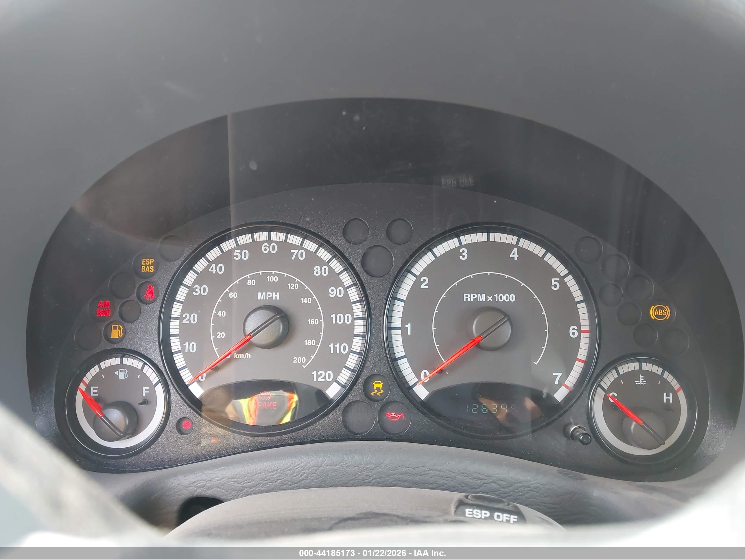 JEEP LIBERTY image 7