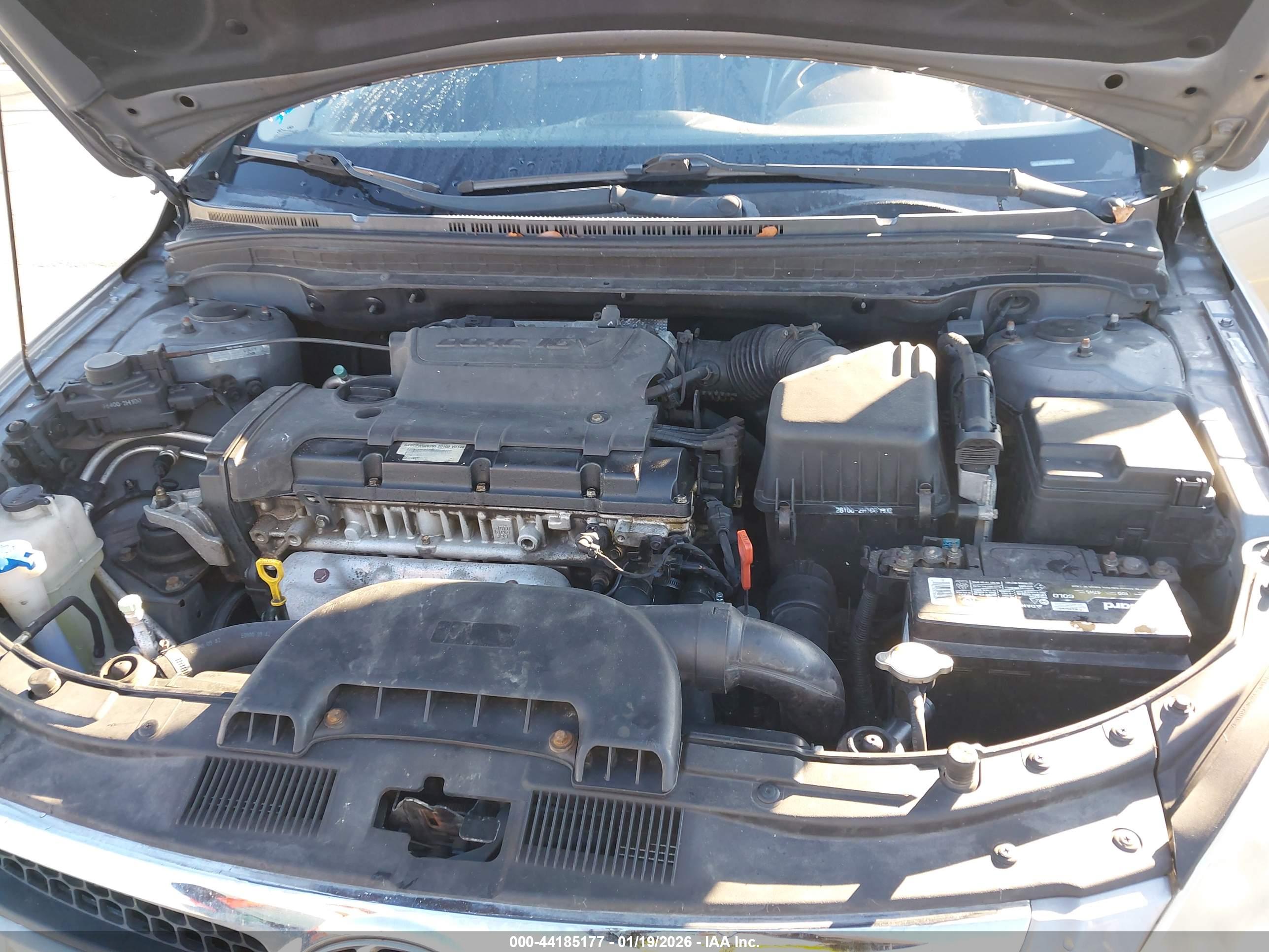 HYUNDAI ELANTRA image 10