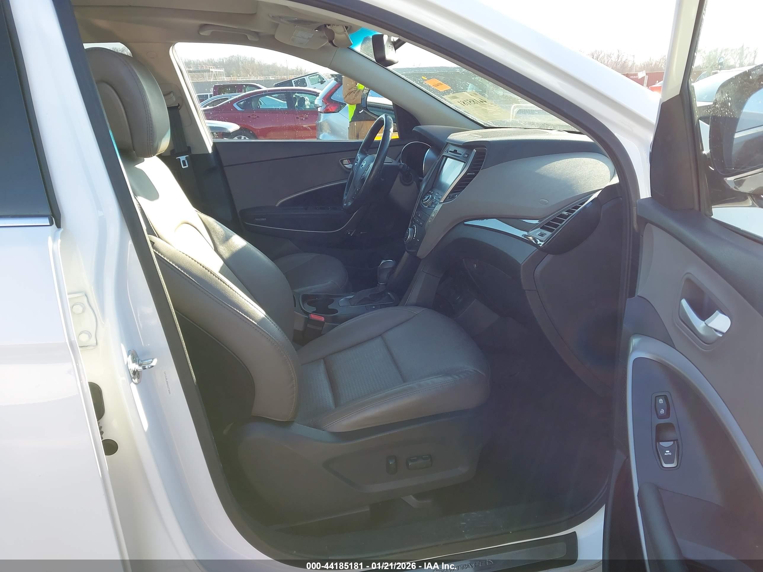 HYUNDAI SANTA image 5