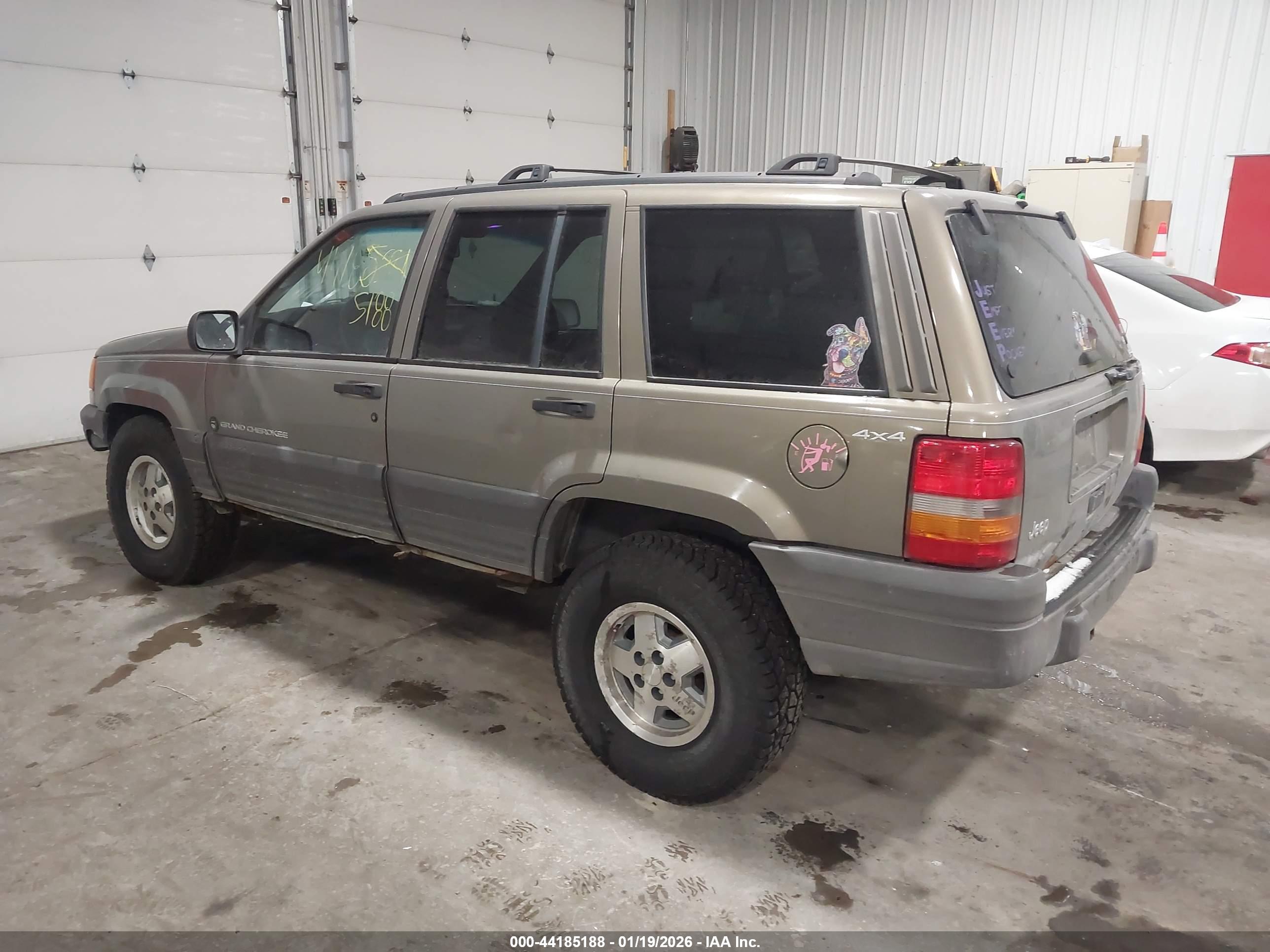 JEEP GRAND image 3