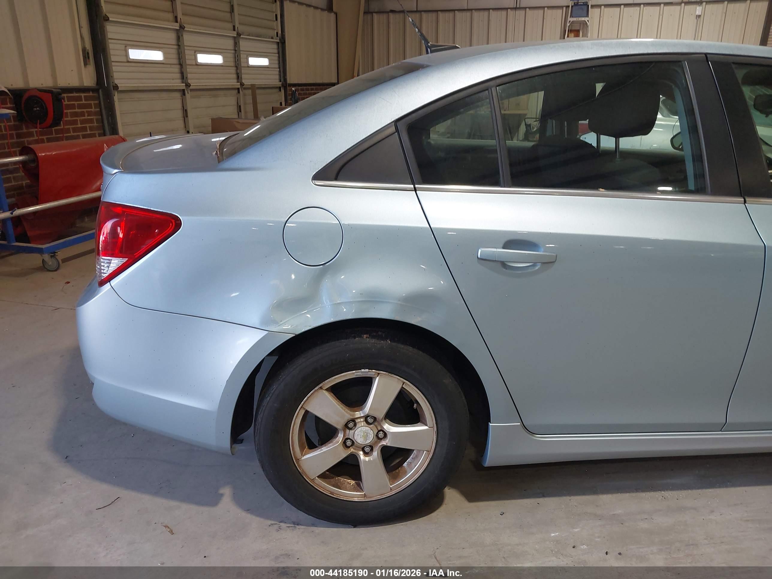 CHEVROLET CRUZE image 6