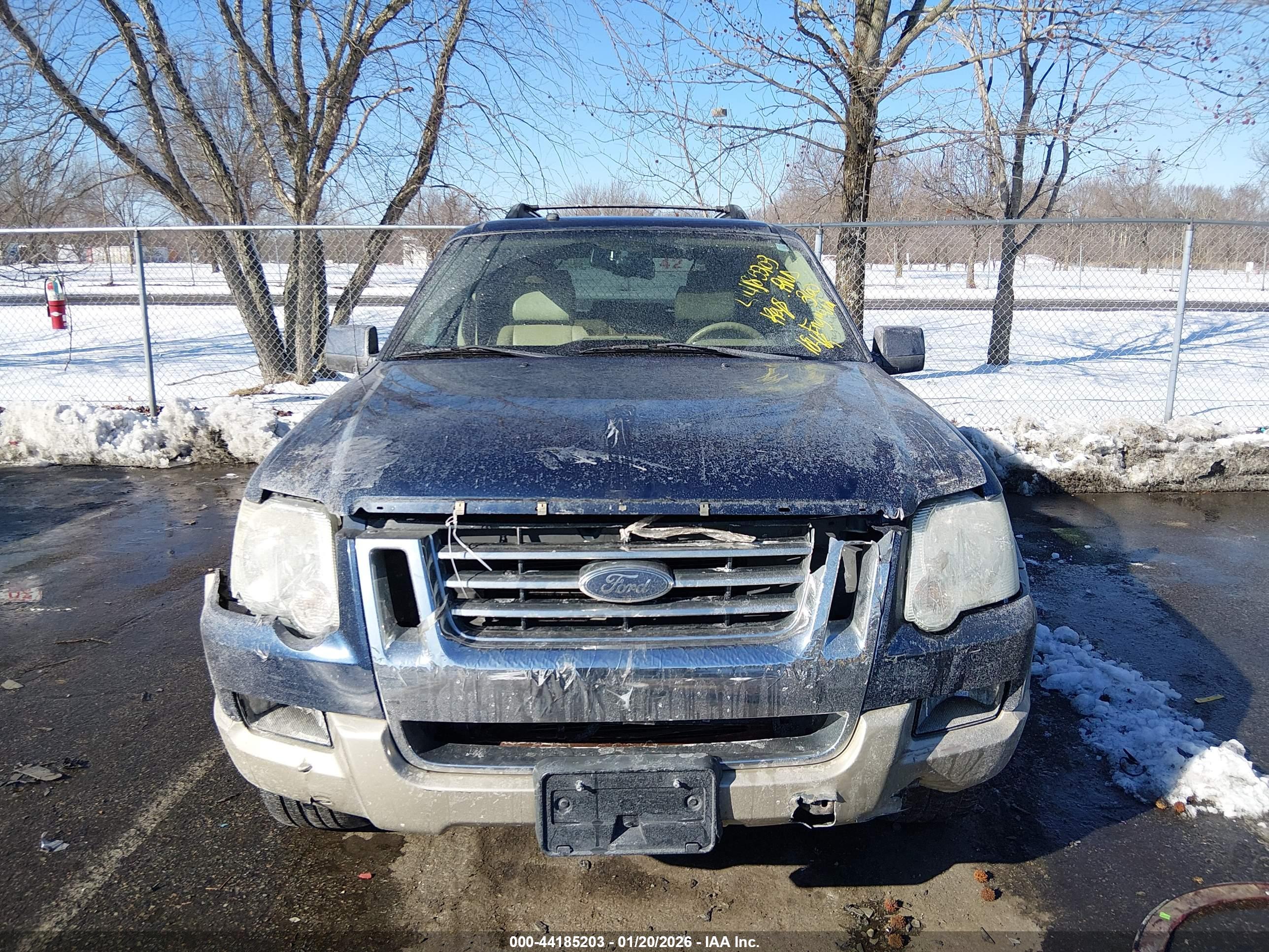 FORD EXPLORER image 6