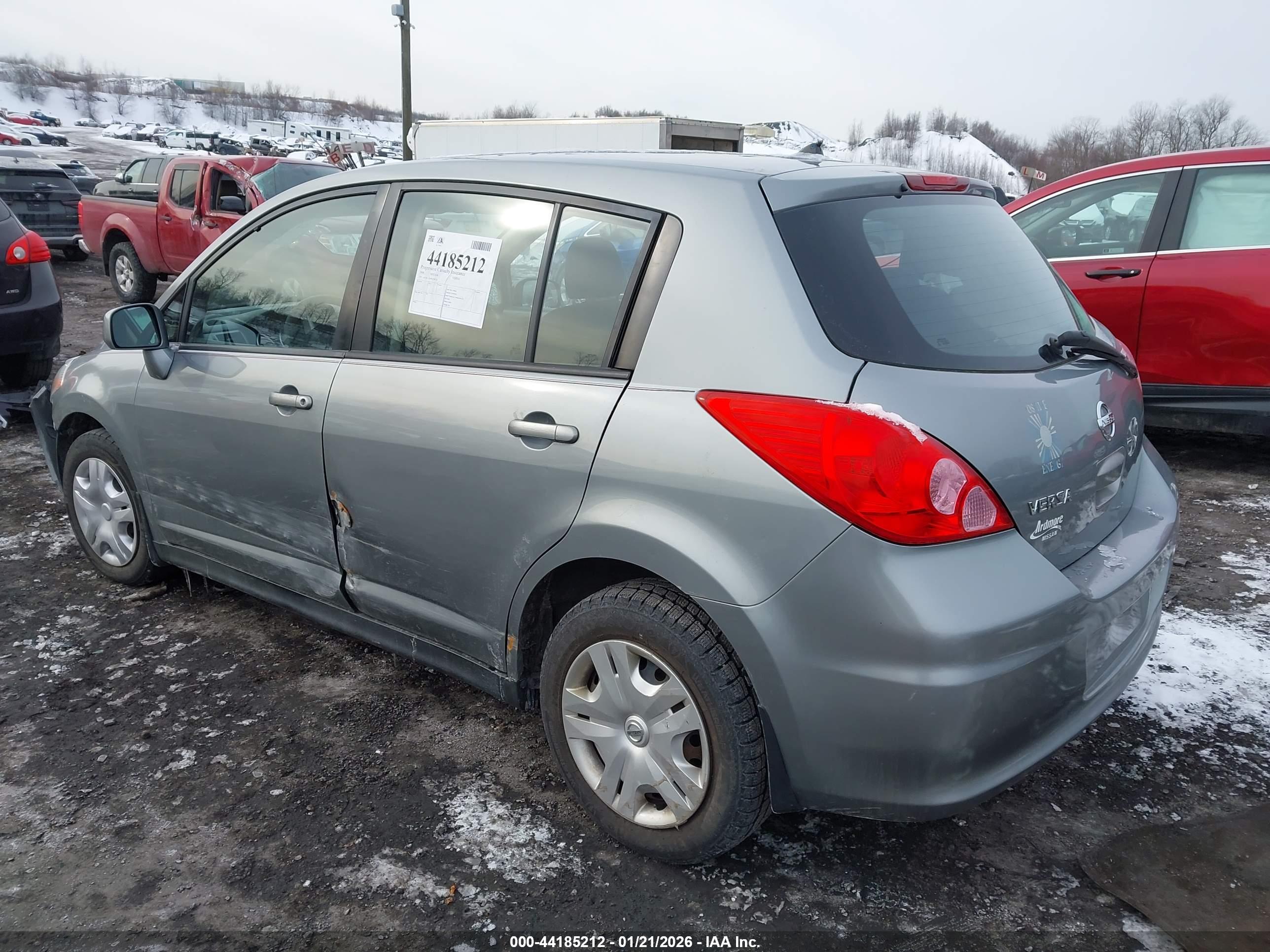 NISSAN VERSA image 3