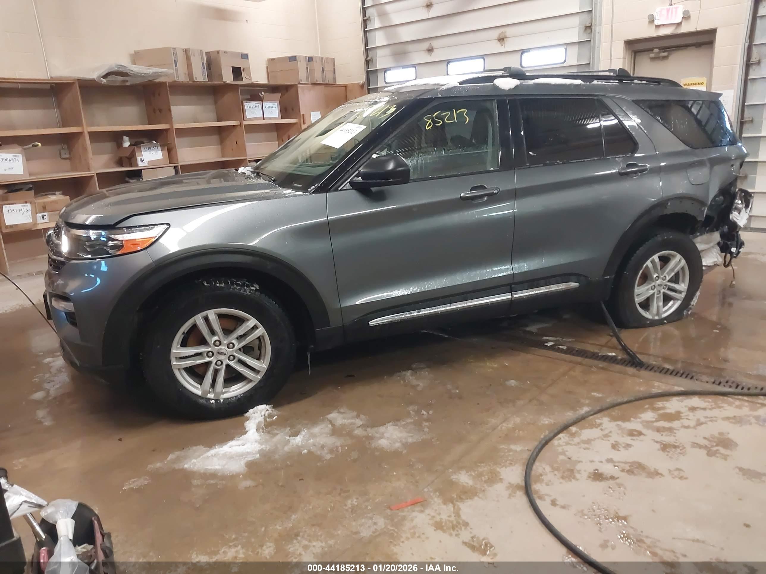 FORD EXPLORER image 2
