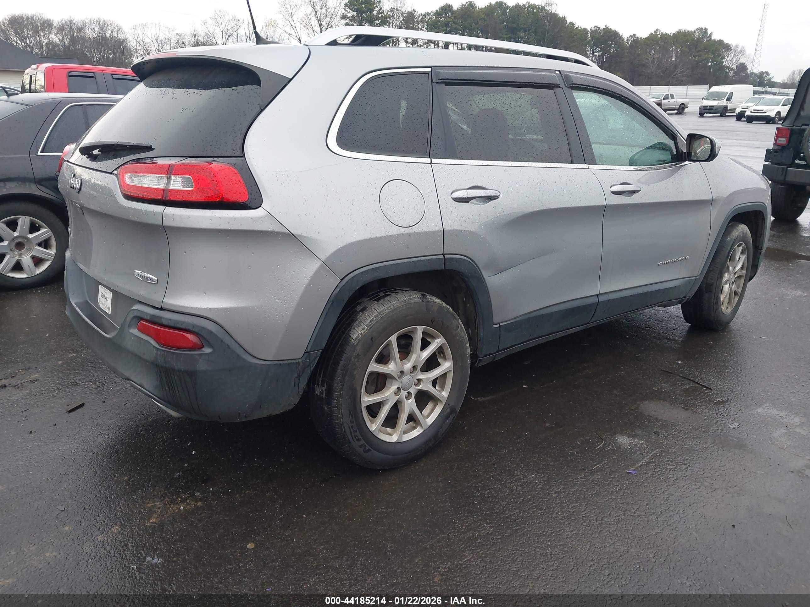 JEEP CHEROKEE image 4