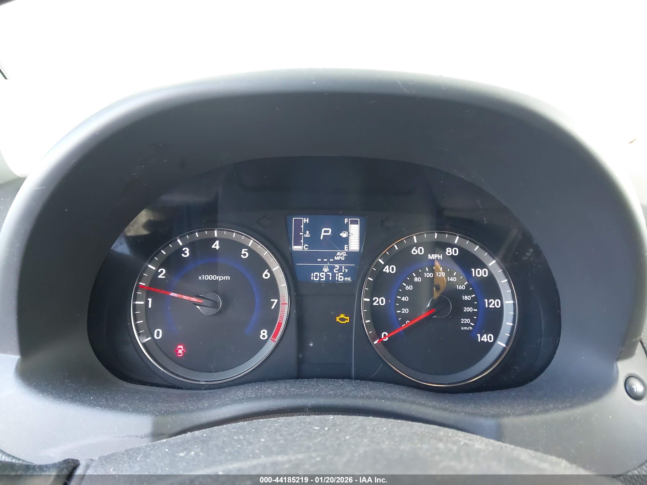 HYUNDAI ACCENT image 7