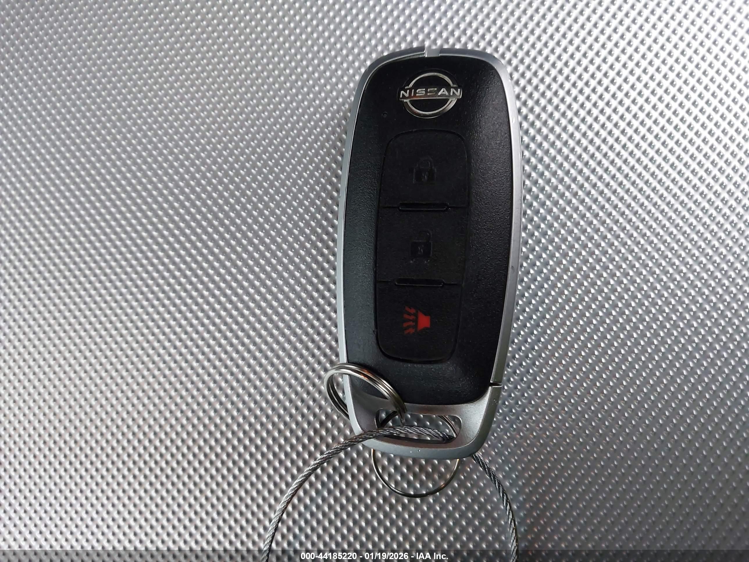 NISSAN ROGUE image 11