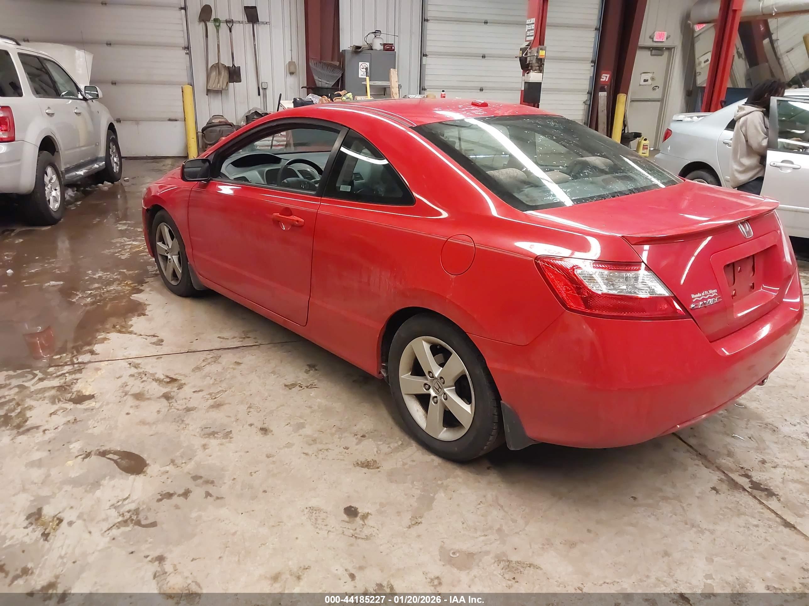 HONDA CIVIC image 3