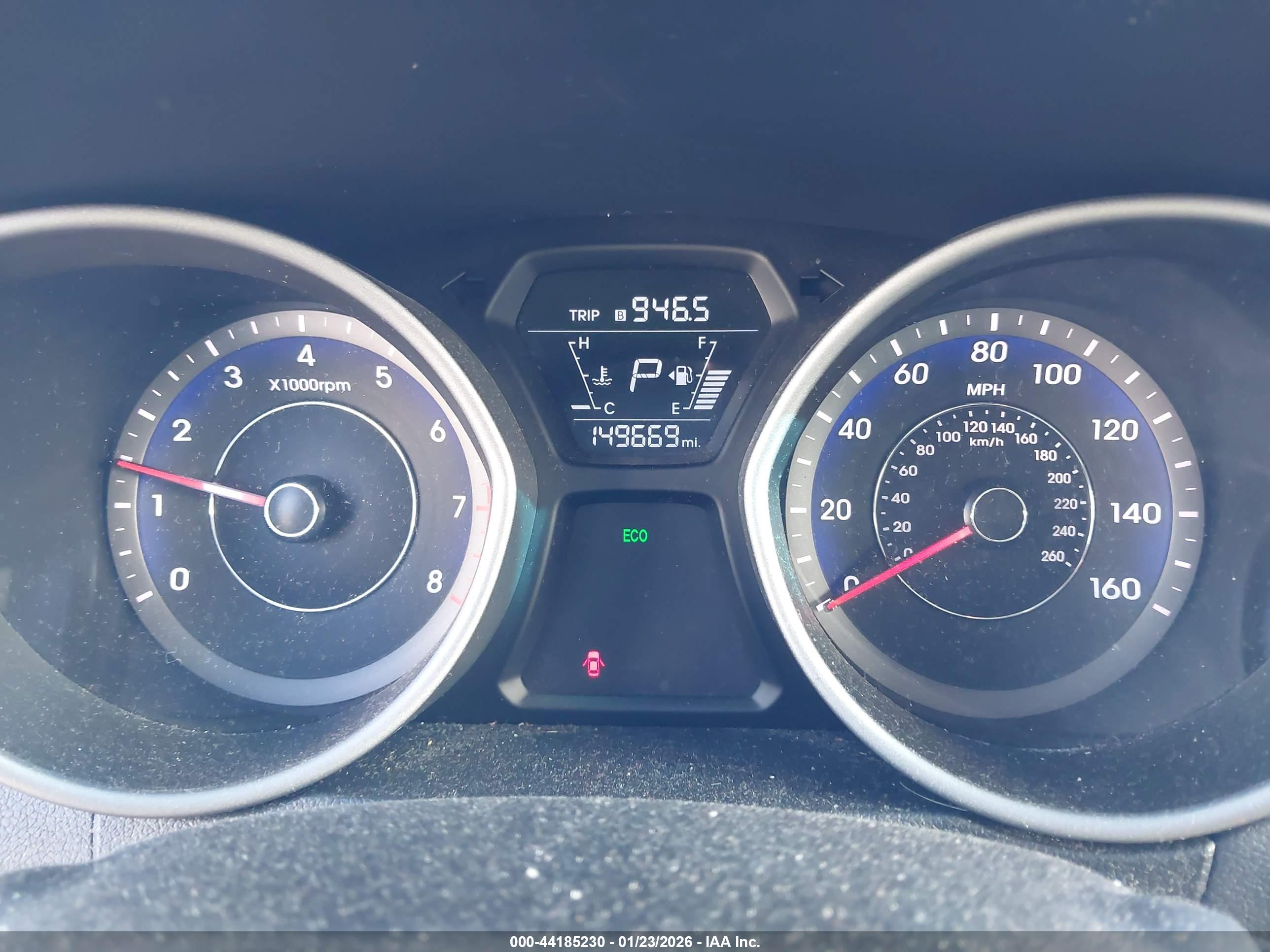 HYUNDAI ELANTRA image 7