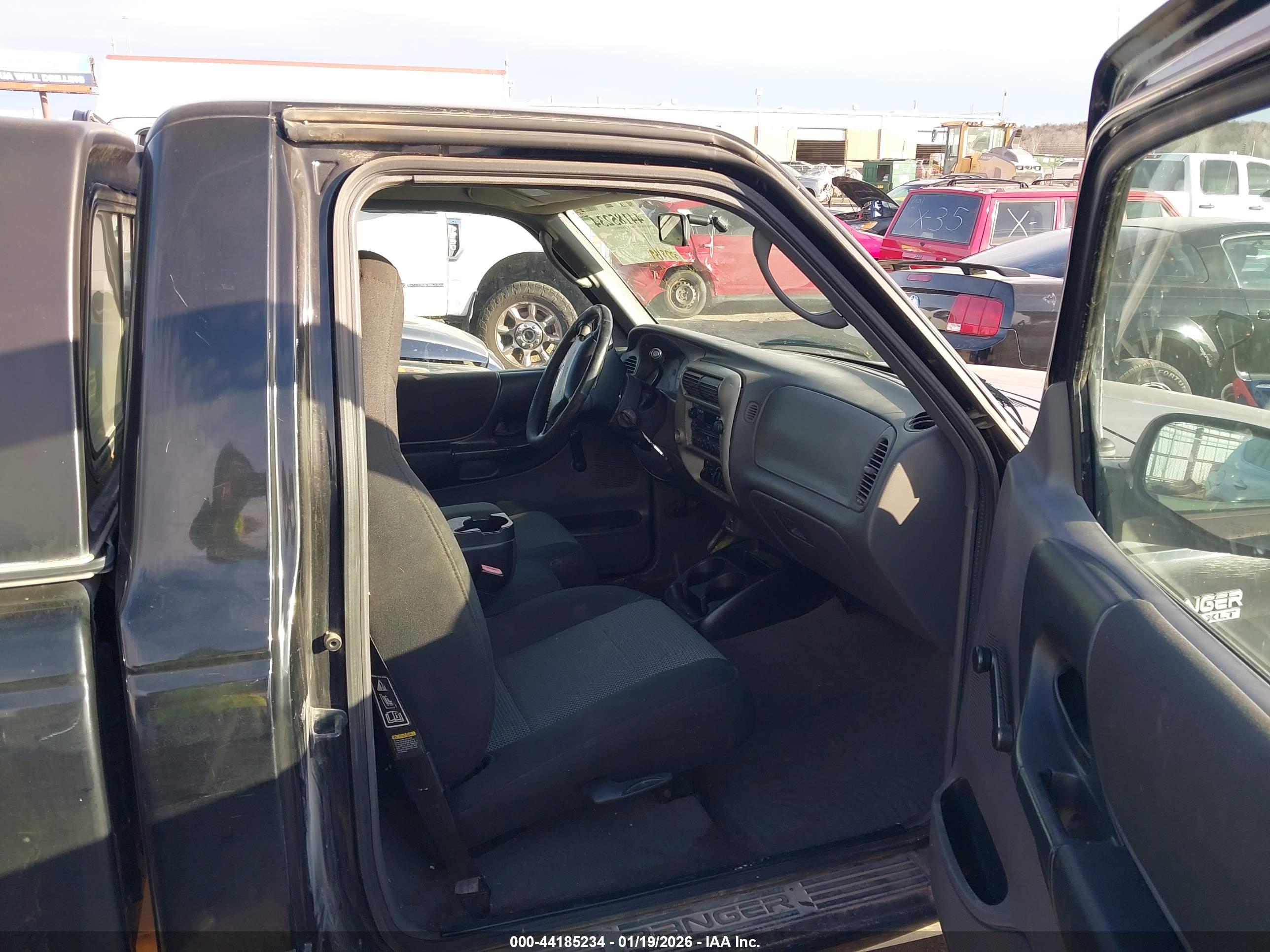 FORD RANGER image 5