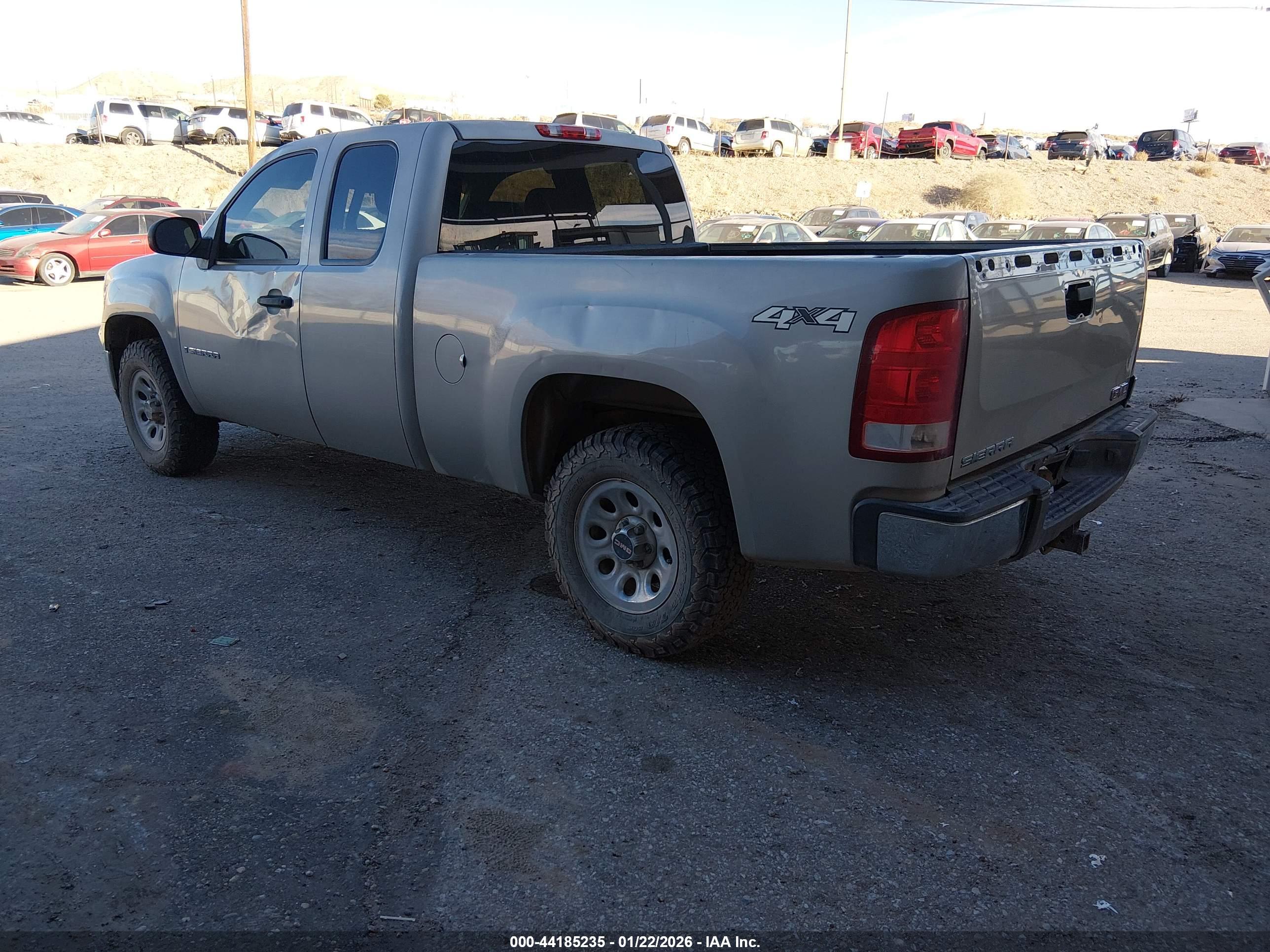 GMC SIERRA image 3