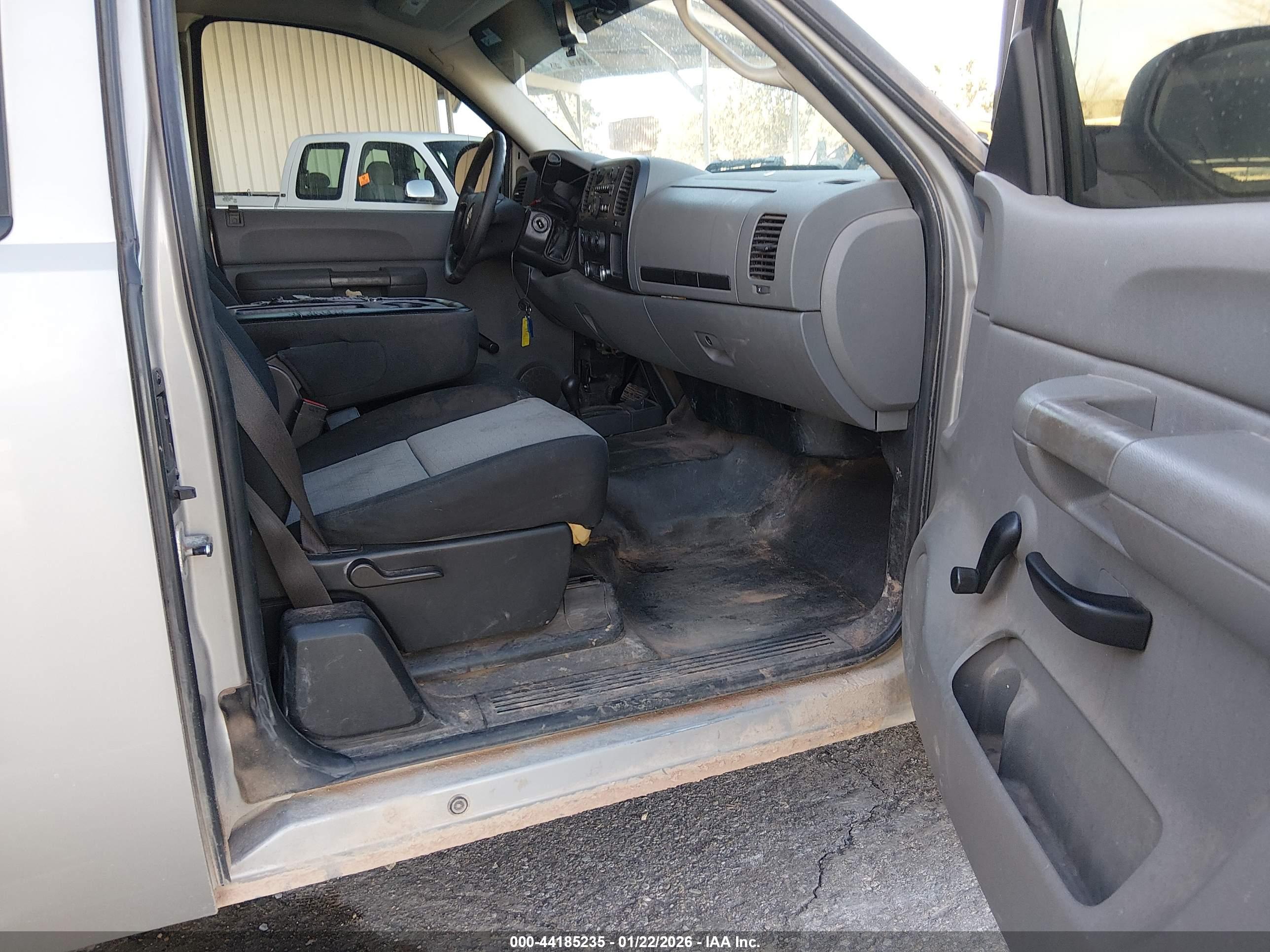 GMC SIERRA image 5