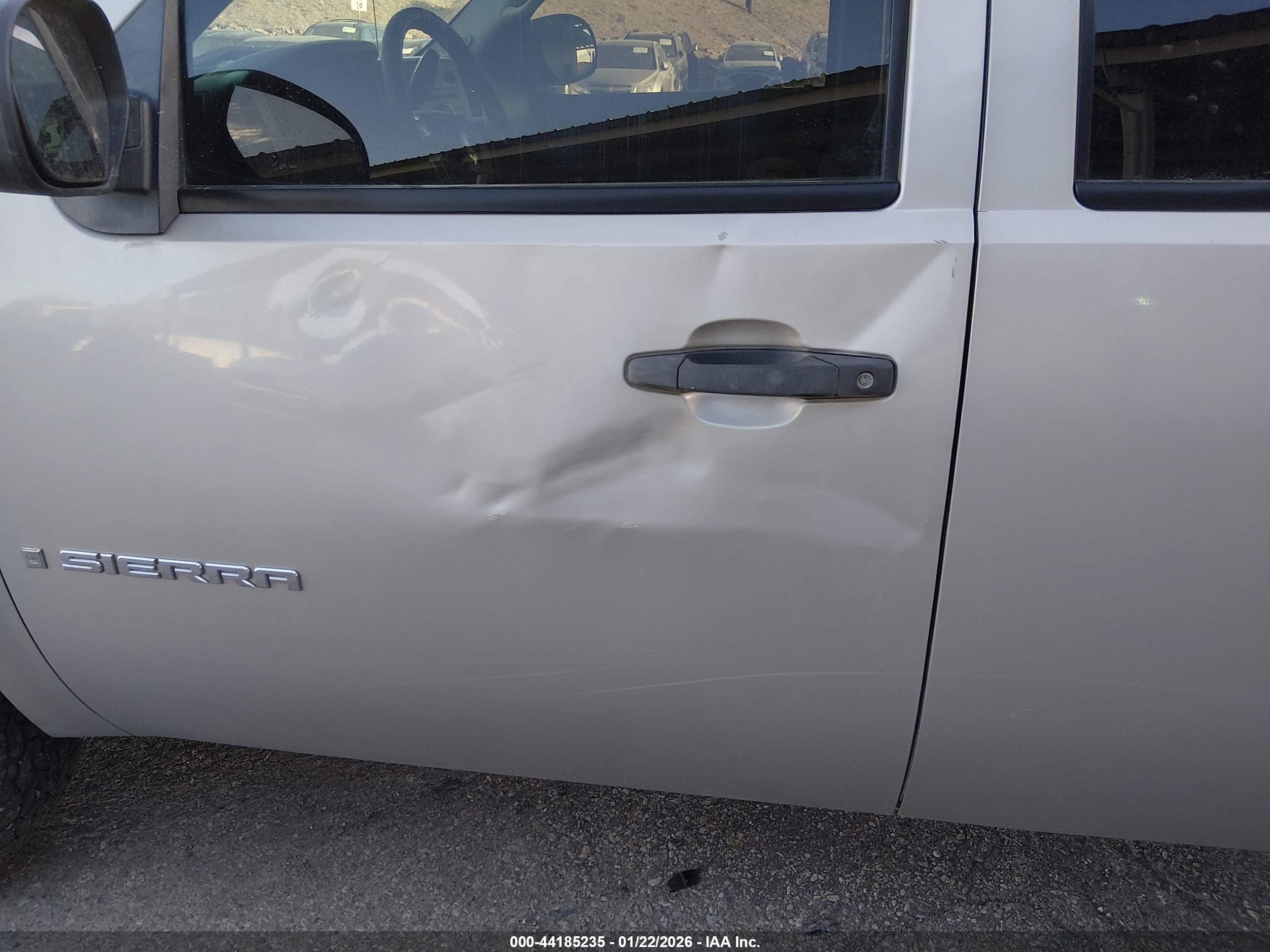 GMC SIERRA image 6