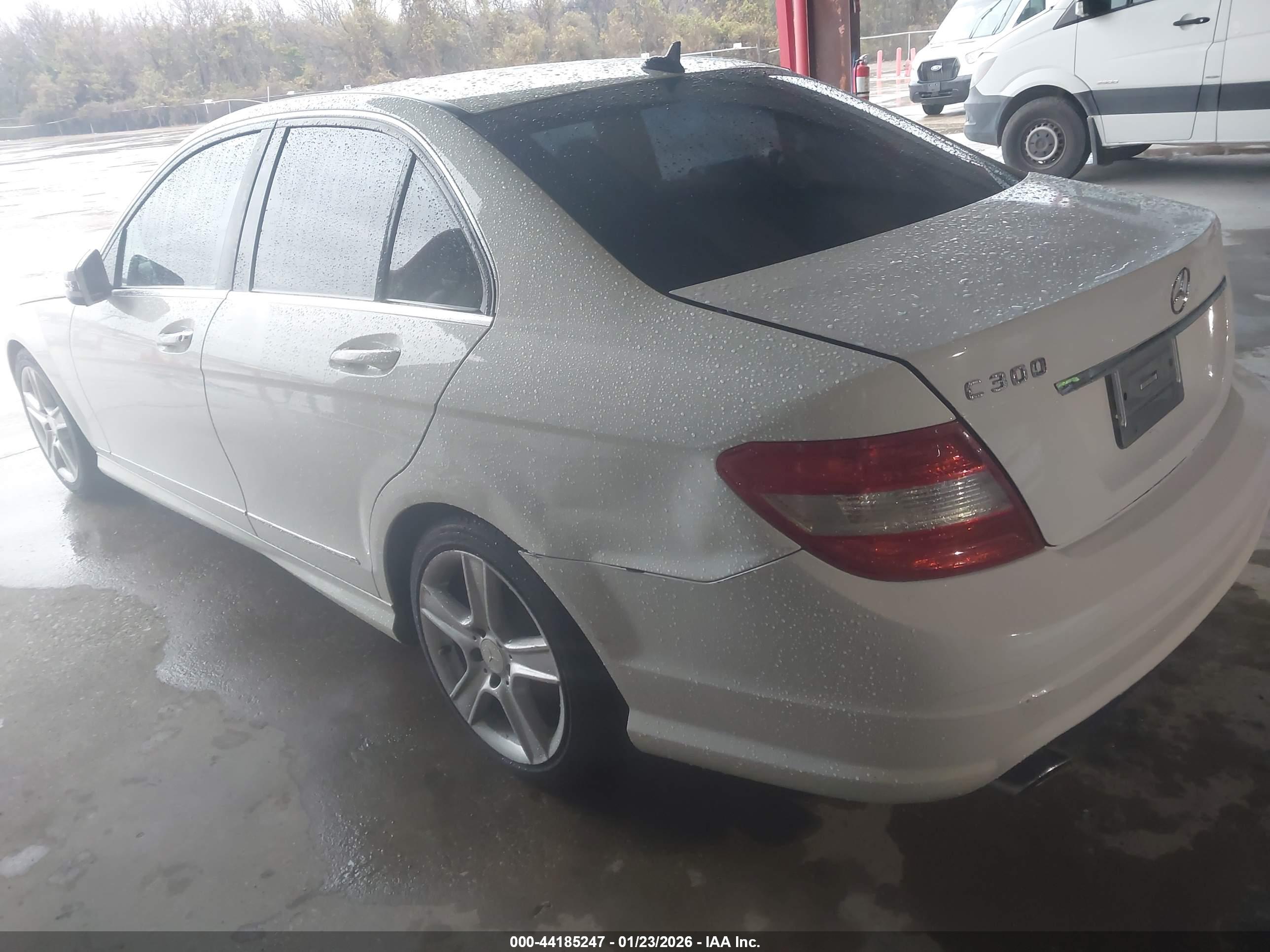 MERCEDES-BENZ C image 3
