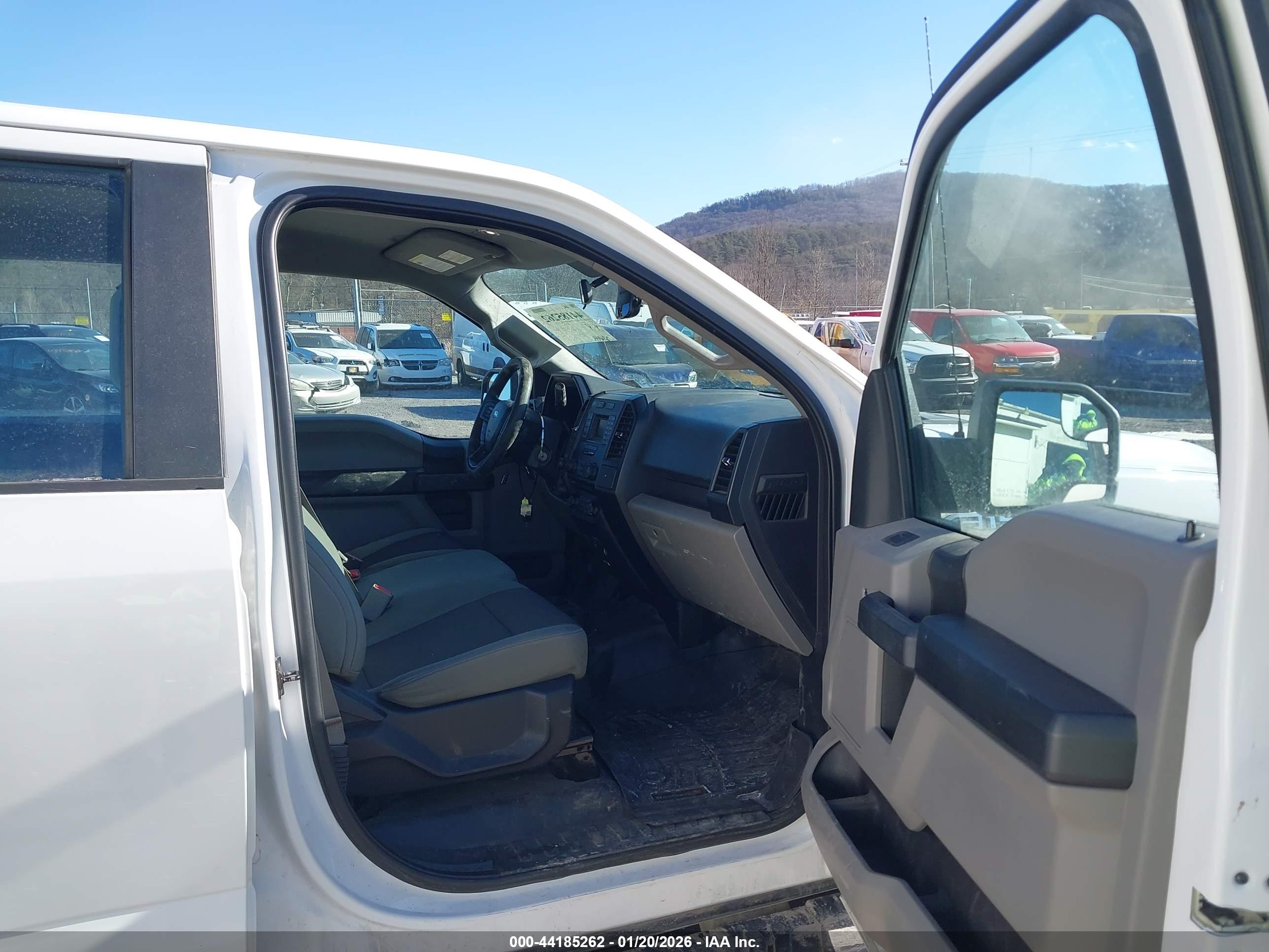 FORD F-150 image 5