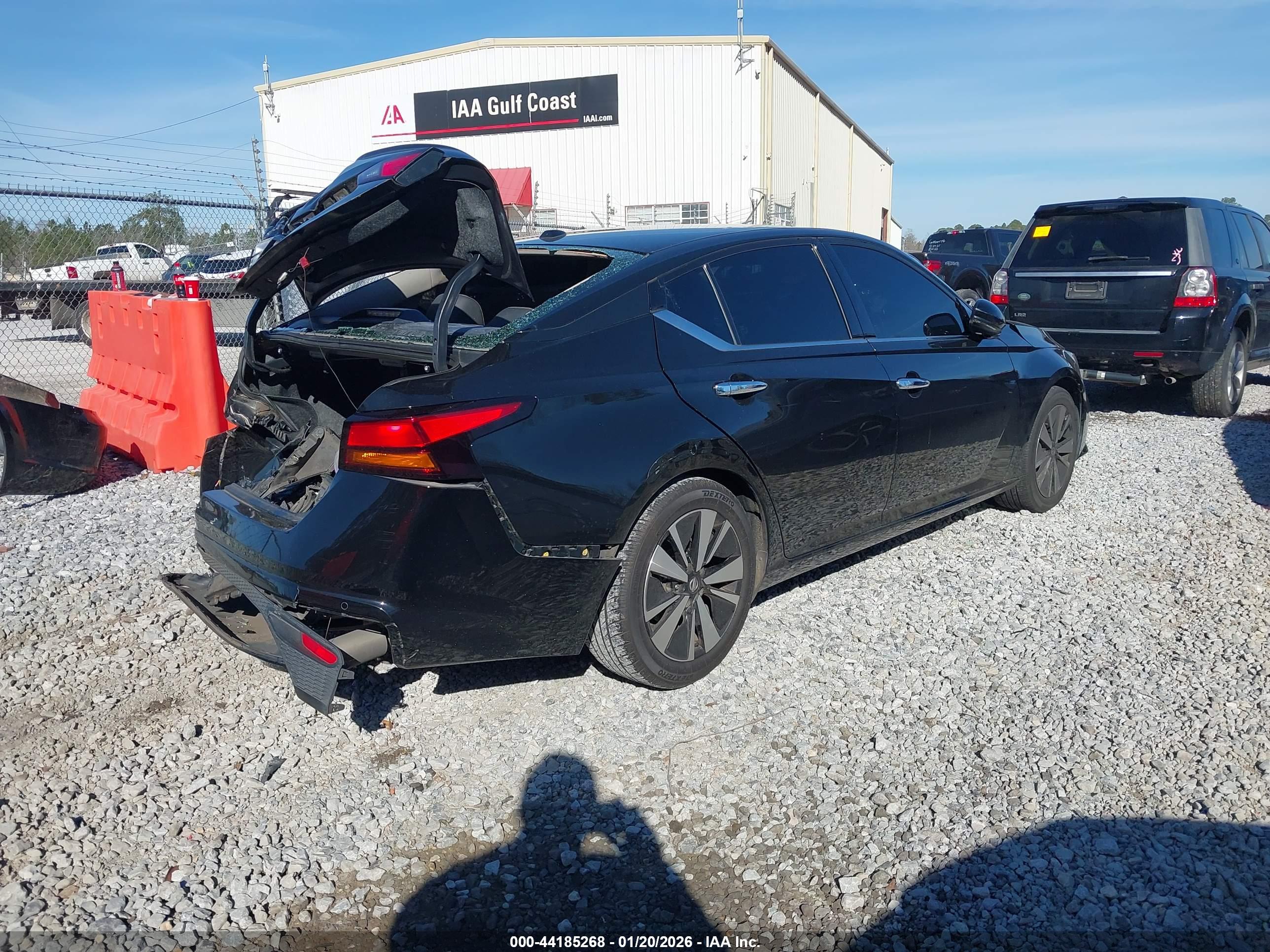 NISSAN ALTIMA image 4