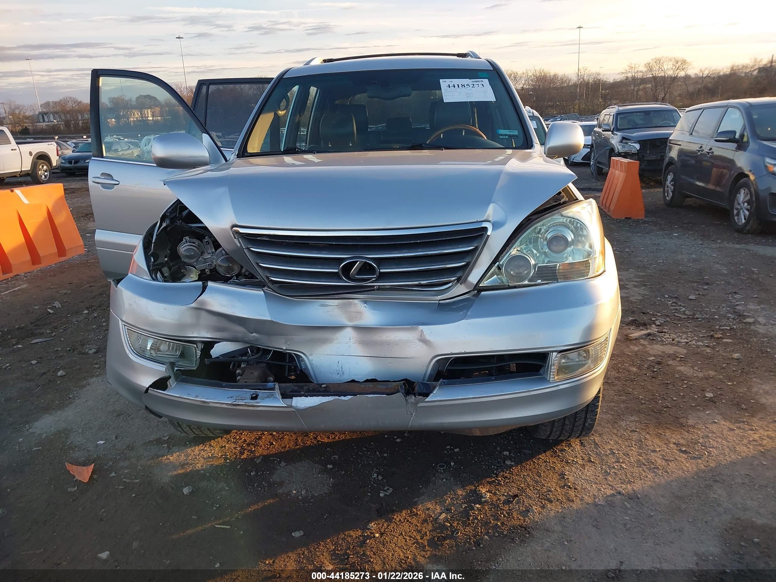 LEXUS GX image 6