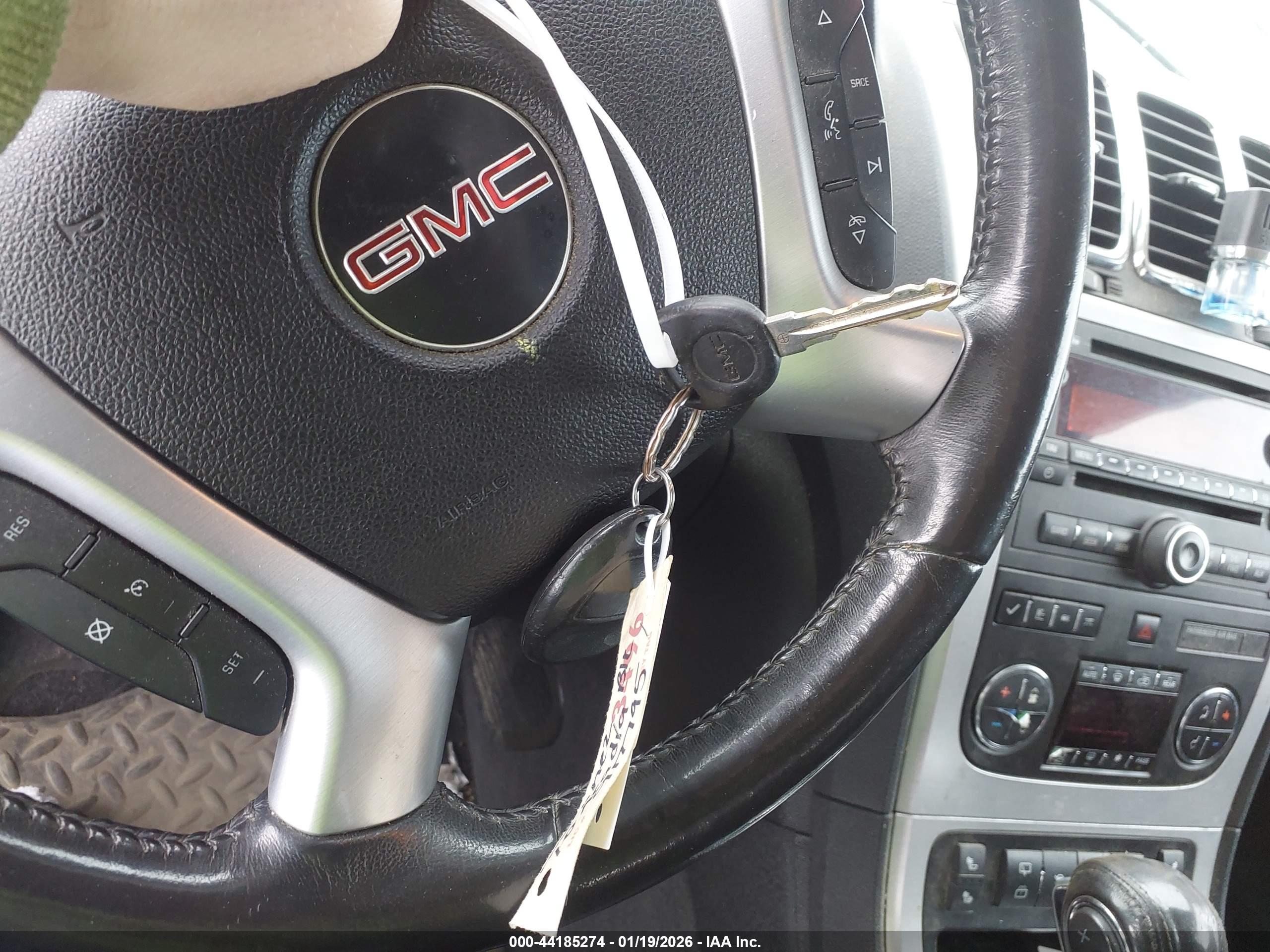GMC ACADIA image 11