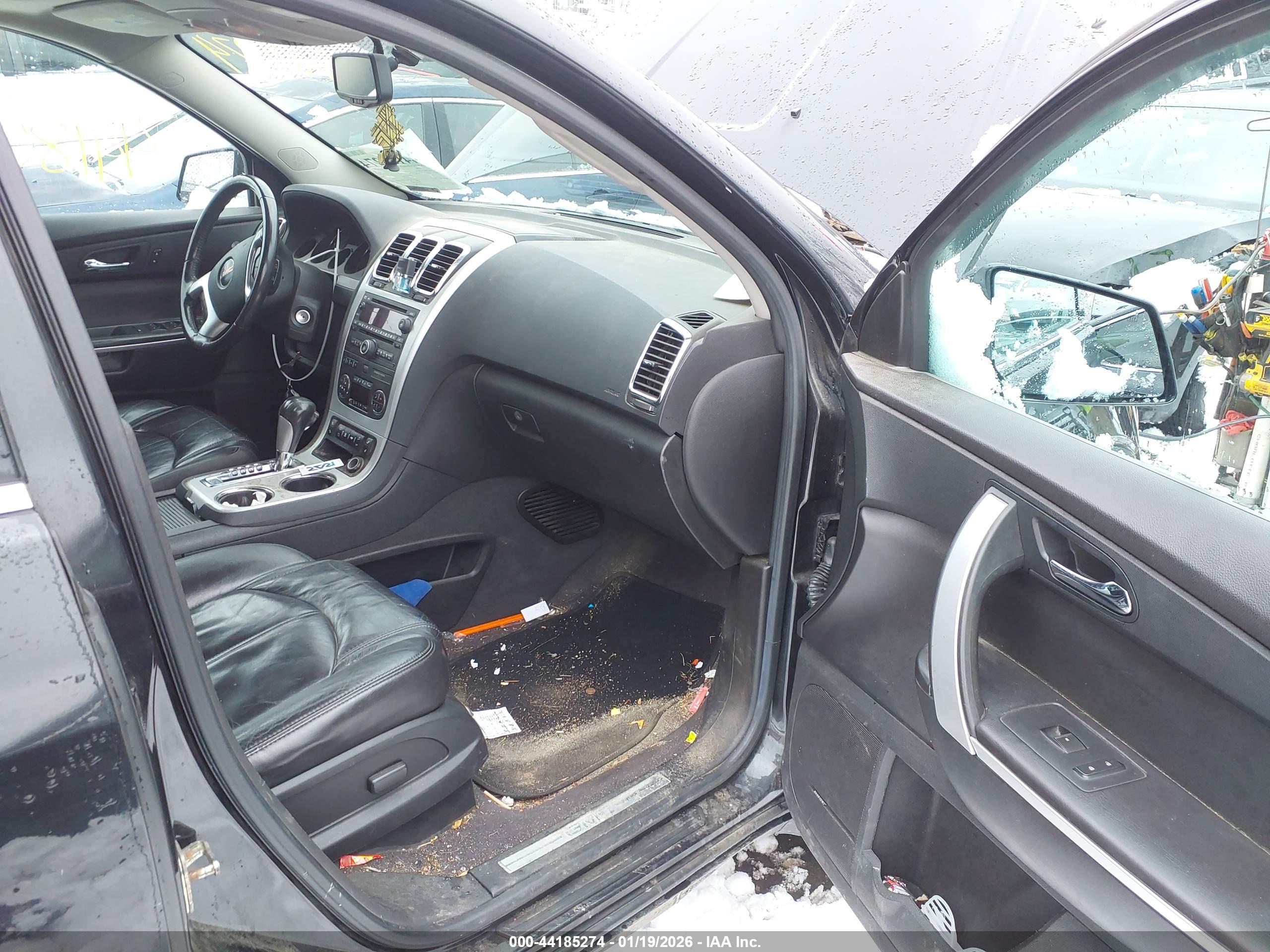 GMC ACADIA image 5