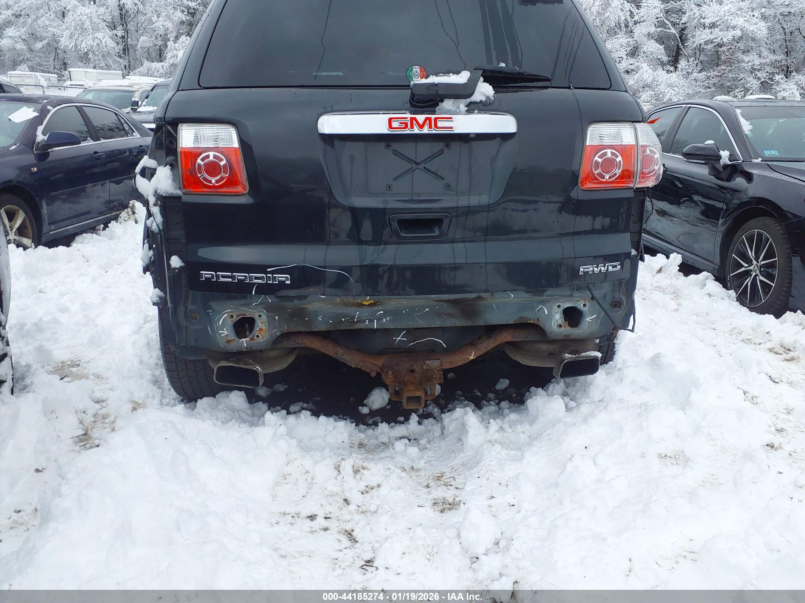 GMC ACADIA image 6