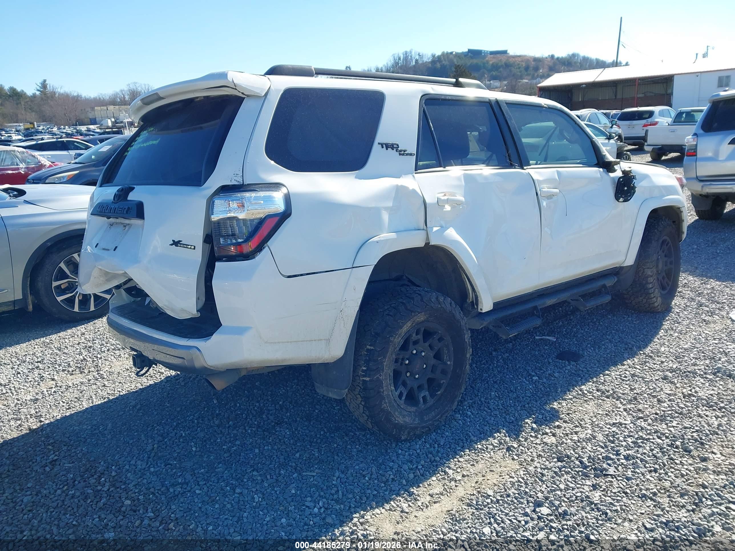 TOYOTA 4RUNNER image 4