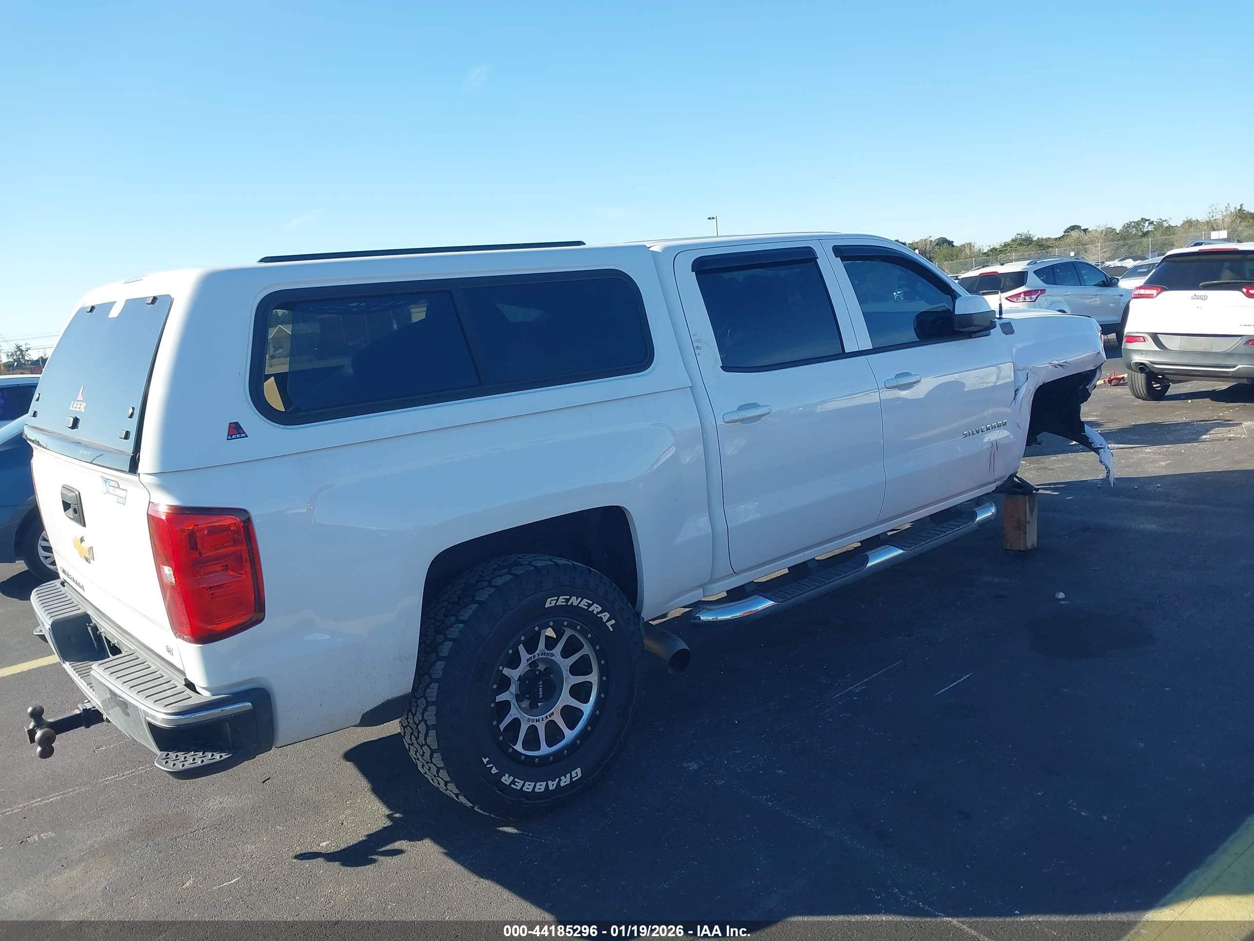 CHEVROLET SILVERADO image 4